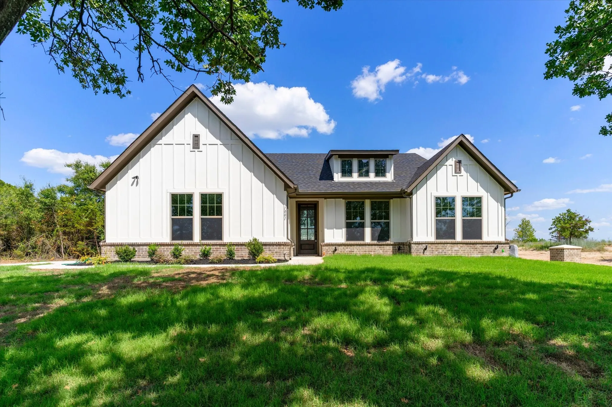 Single Family Residence For Sale in Parker County , 1001 Leo Lane, Poolville, Texas 76487, 4 Bedroom, 2 Bathroom, 2 Garage spaces, 2,142 Sqft, built in 2026, mls#21315291, Real Estate Agent in Poolville, Homes For Sale in Parker county, Homes For Sale in Poolville, Realtor in Poolville Texas, Real Estate Brokerage Independent Realty Texas, Luminita Cordes Realtor