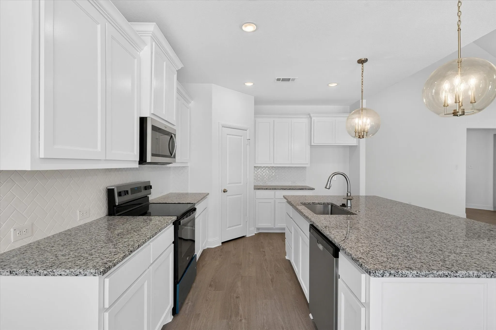 Single Family Residence For Sale in Parker County , 1001 Leo Lane, Poolville, Texas 76487, 4 Bedroom, 2 Bathroom, 2 Garage spaces, 2,142 Sqft, built in 2026, mls#21315291, Real Estate Agent in Poolville, Homes For Sale in Parker county, Homes For Sale in Poolville, Realtor in Poolville Texas, Real Estate Brokerage Independent Realty Texas, Luminita Cordes Realtor