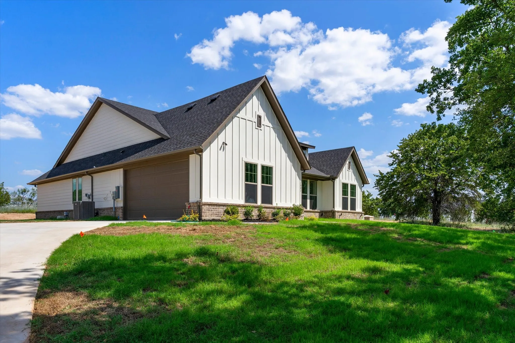 Single Family Residence For Sale in Parker County , 1001 Leo Lane, Poolville, Texas 76487, 4 Bedroom, 2 Bathroom, 2 Garage spaces, 2,142 Sqft, built in 2026, mls#21315291, Real Estate Agent in Poolville, Homes For Sale in Parker county, Homes For Sale in Poolville, Realtor in Poolville Texas, Real Estate Brokerage Independent Realty Texas, Luminita Cordes Realtor