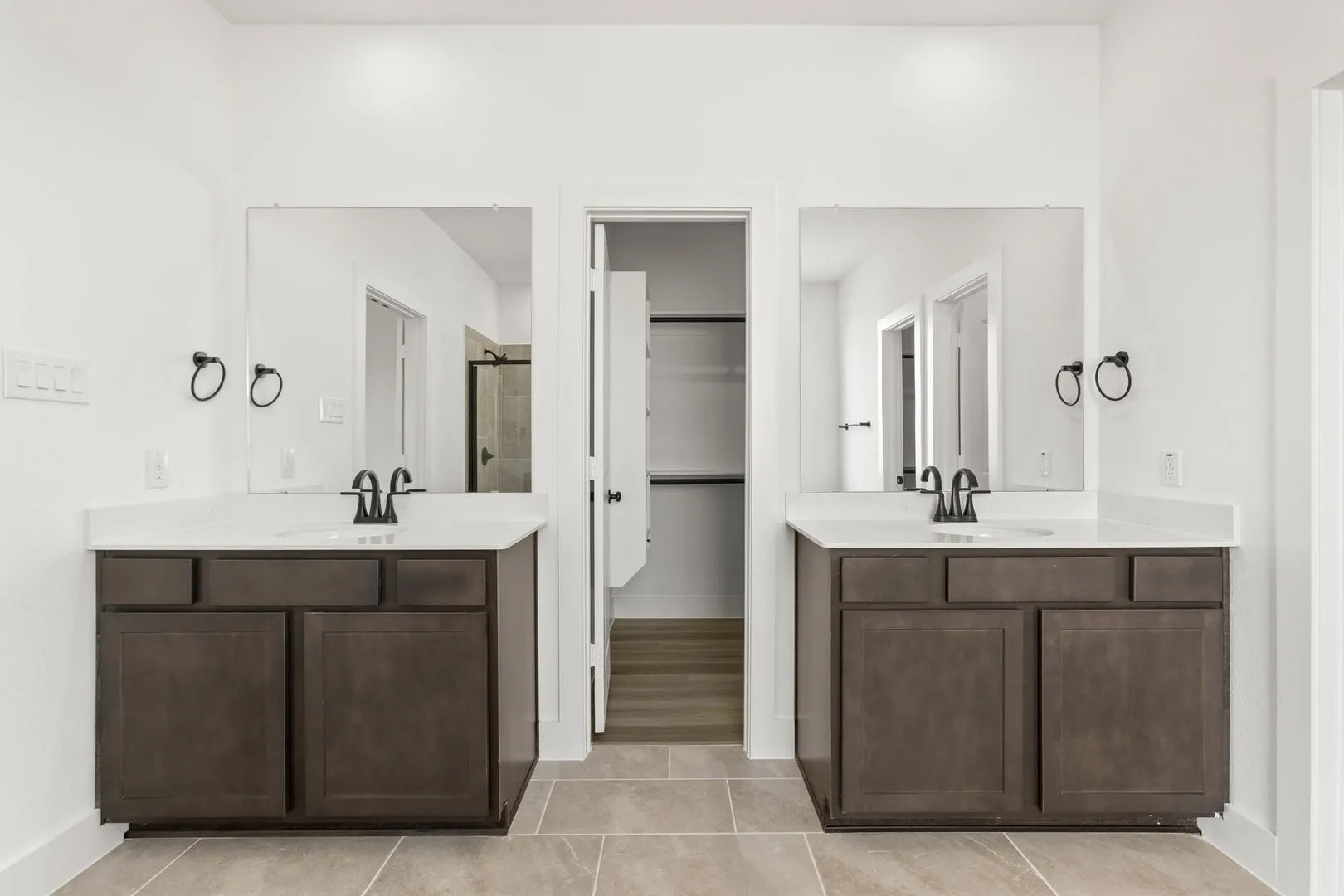 5253 Valkaria-Primary Suite-4