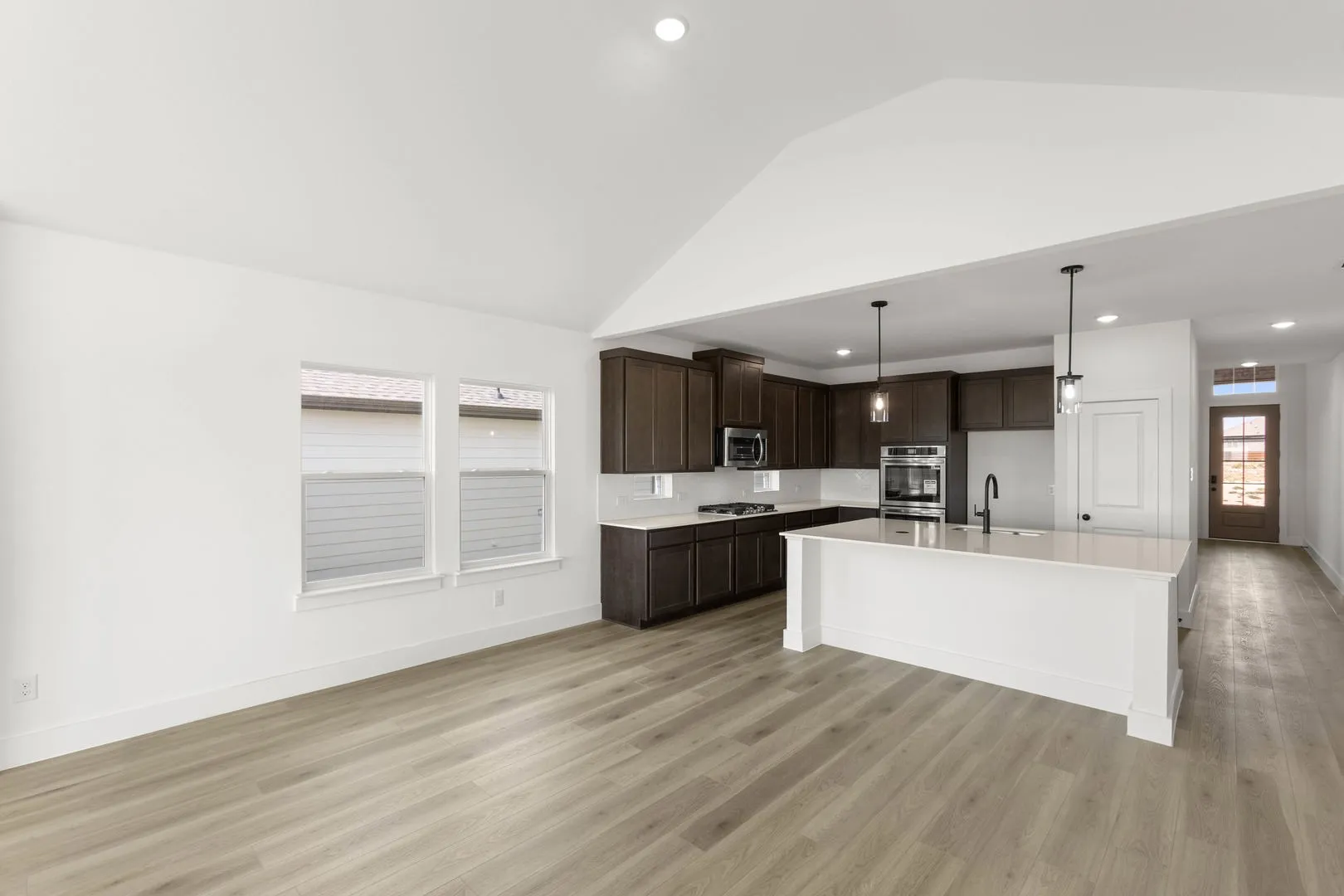 5253 Valkaria-Dining-1