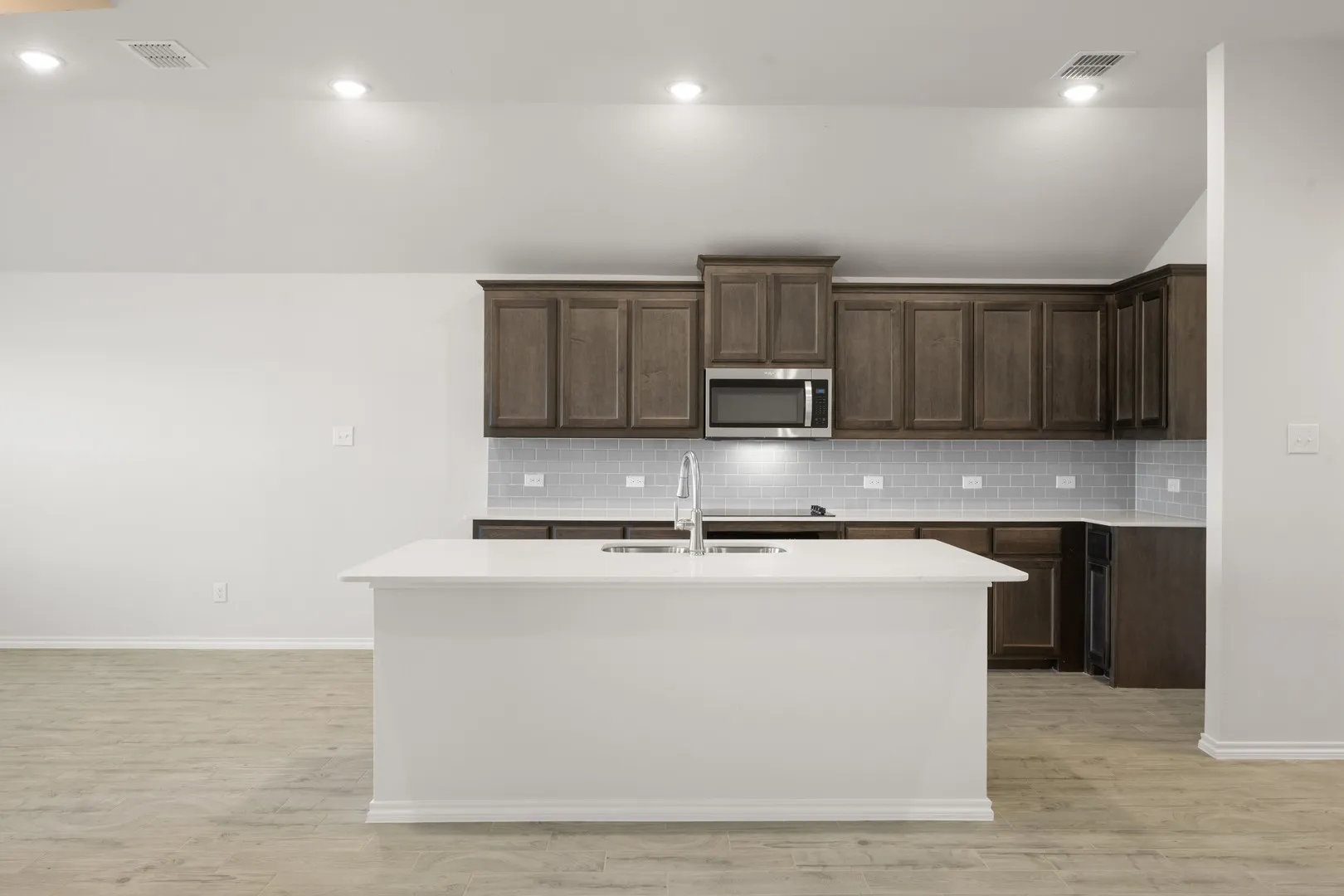 2637 River Bank- Kitchen-1