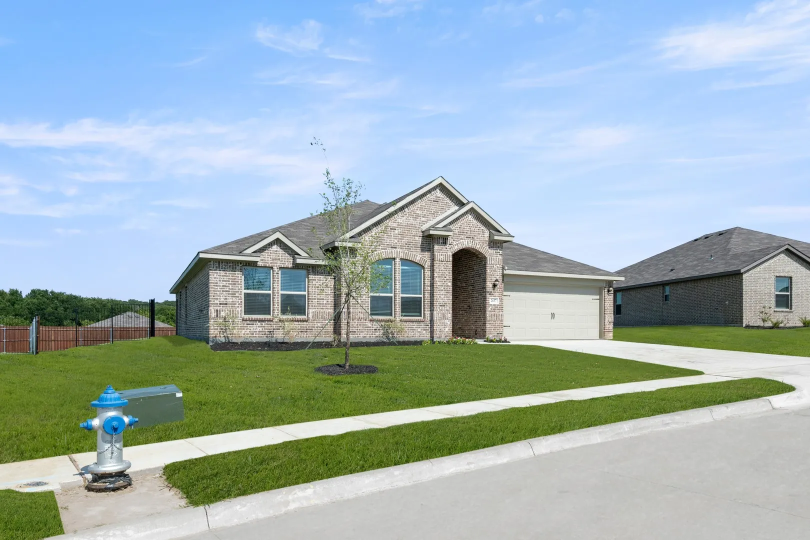 2637 River Bank-​​‌​​​​‌​​‌‌​‌‌​​​‌‌​‌​‌​‌​​​‌​​ Front-2