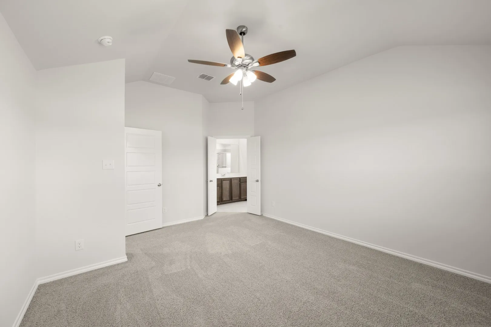 2637 River Bank- Primary Suite-2