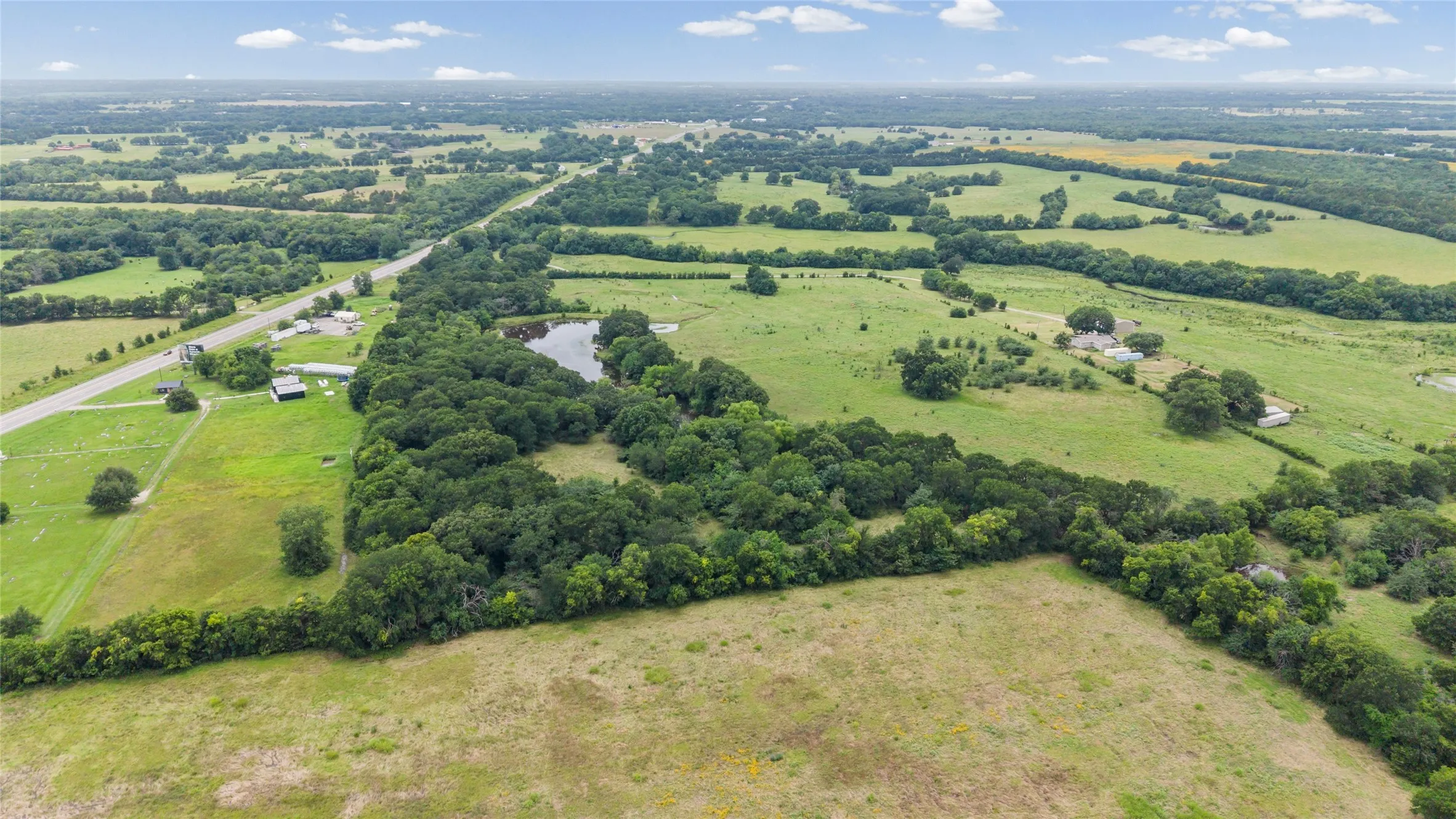 Improved Land For Sale in Fannin County , 32.243 Acres S Hwy 121 Highway, Bonham, Texas 75418, 0, 0, Garage spaces, 0 Sqft, built in 2002, mls#21309952, Real Estate Agent in Bonham, Homes For Sale in Fannin county, Homes For Sale in Bonham, Realtor in Bonham Texas, Real Estate Brokerage Independent Realty Texas, Luminita Cordes Realtor