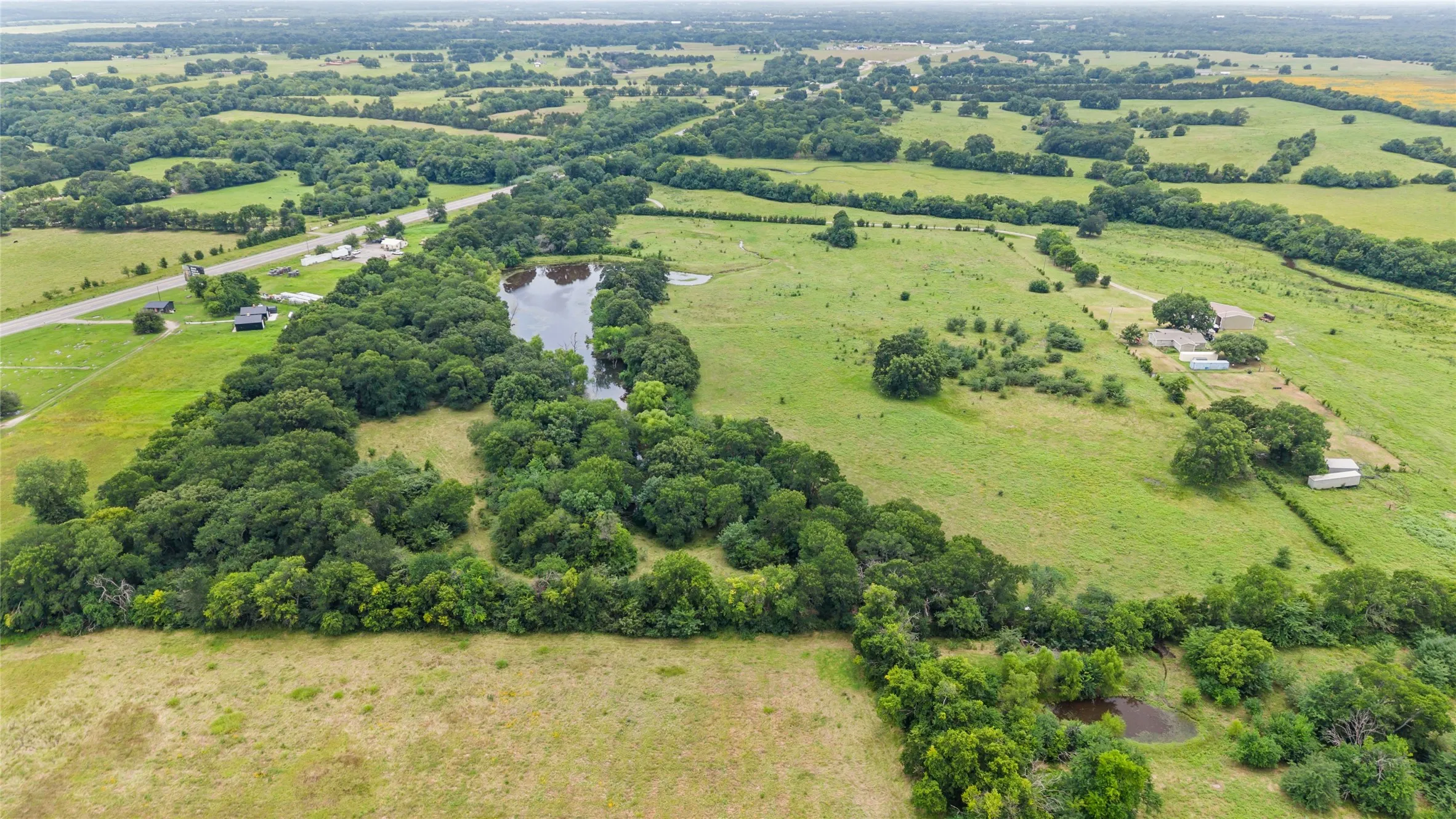 Improved Land For Sale in Fannin County , 32.243 Acres S Hwy 121 Highway, Bonham, Texas 75418, 0, 0, Garage spaces, 0 Sqft, built in 2002, mls#21309952, Real Estate Agent in Bonham, Homes For Sale in Fannin county, Homes For Sale in Bonham, Realtor in Bonham Texas, Real Estate Brokerage Independent Realty Texas, Luminita Cordes Realtor