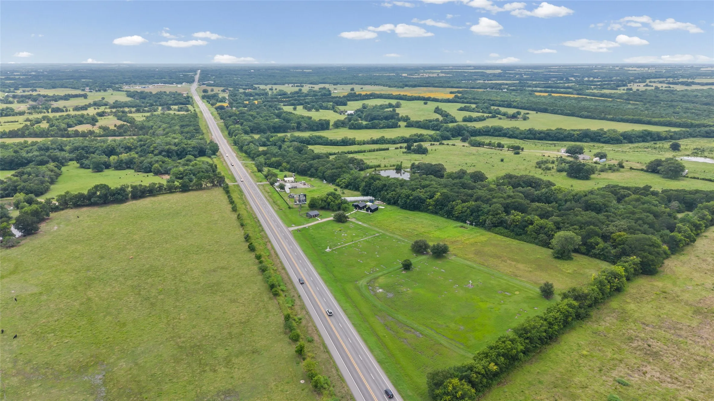 Improved Land For Sale in Fannin County , 32.243 Acres S Hwy 121 Highway, Bonham, Texas 75418, 0, 0, Garage spaces, 0 Sqft, built in 2002, mls#21309952, Real Estate Agent in Bonham, Homes For Sale in Fannin county, Homes For Sale in Bonham, Realtor in Bonham Texas, Real Estate Brokerage Independent Realty Texas, Luminita Cordes Realtor