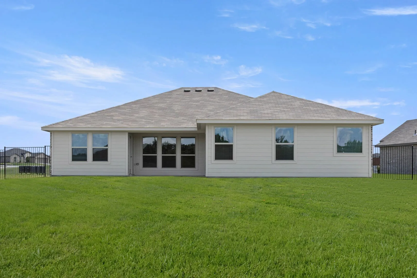 2613 River Bank-Back-1