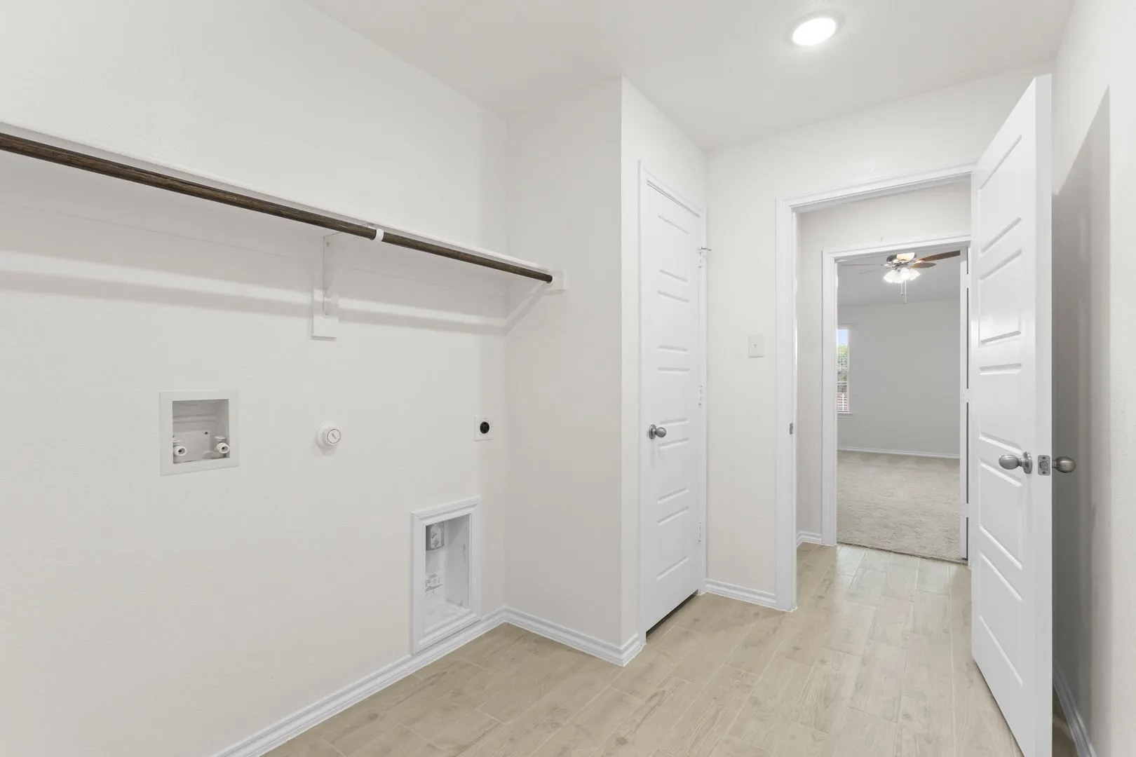 2613 River Bank-Utility-1