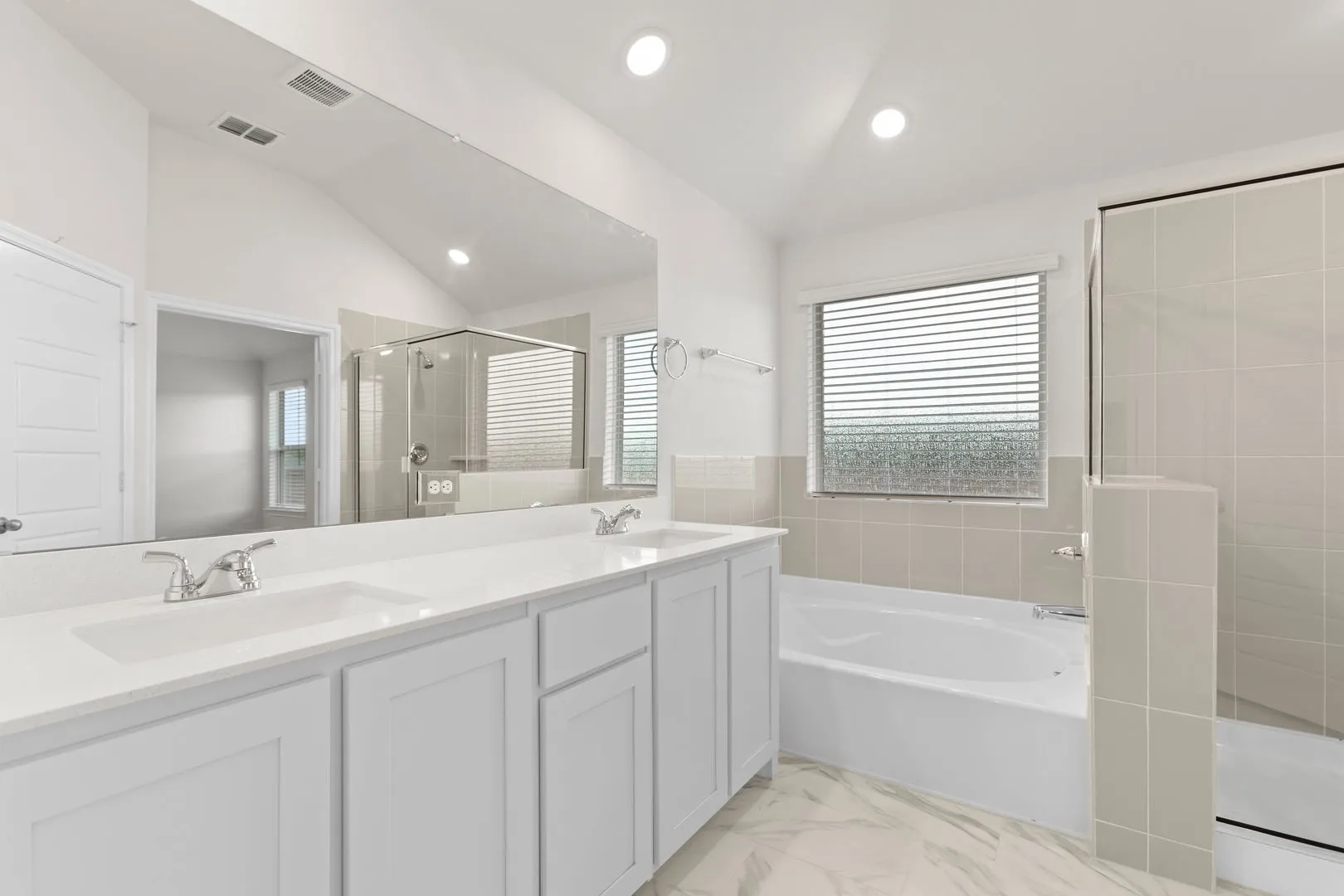 2613 River Bank-Primary Suite-3