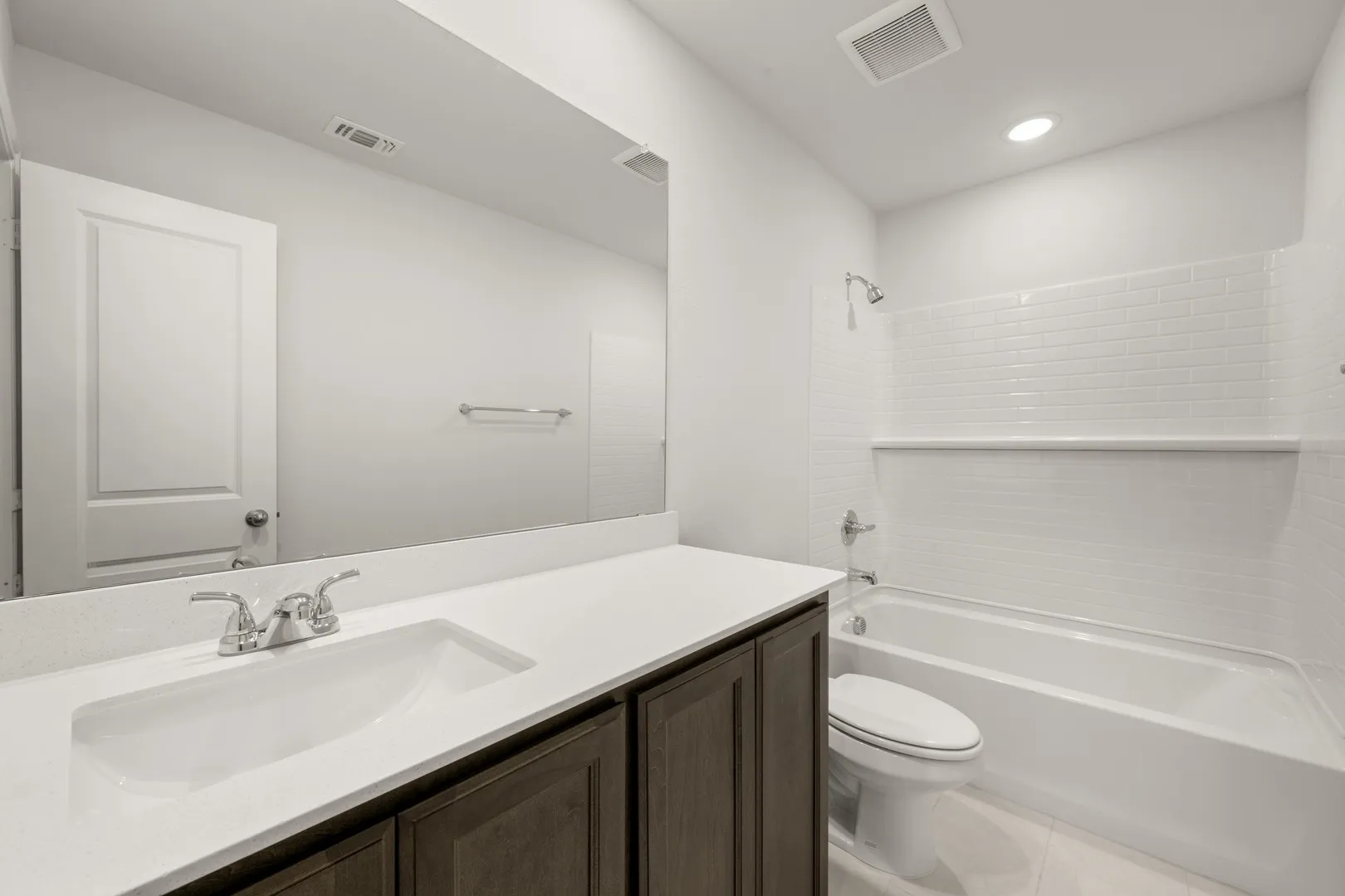 15016 Amantes- Bathroom-1