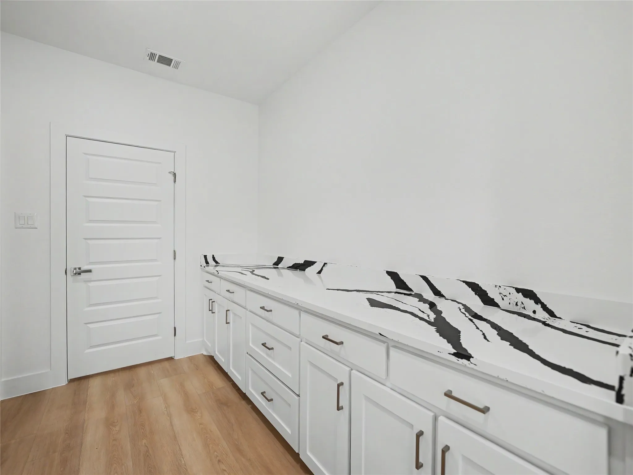 Single Family Residence For Sale in Tarrant County , 12416 Tinsley Court, Fort Worth, Texas 76126, 5 Bedroom, 3 Bathroom, 2 Garage spaces, 2,530 Sqft, built in 2026, mls#21309372, Real Estate Agent in Fort Worth, Homes For Sale in Tarrant county, Homes For Sale in Fort Worth, Realtor in Fort Worth Texas, Real Estate Brokerage Independent Realty Texas, Luminita Cordes Realtor
