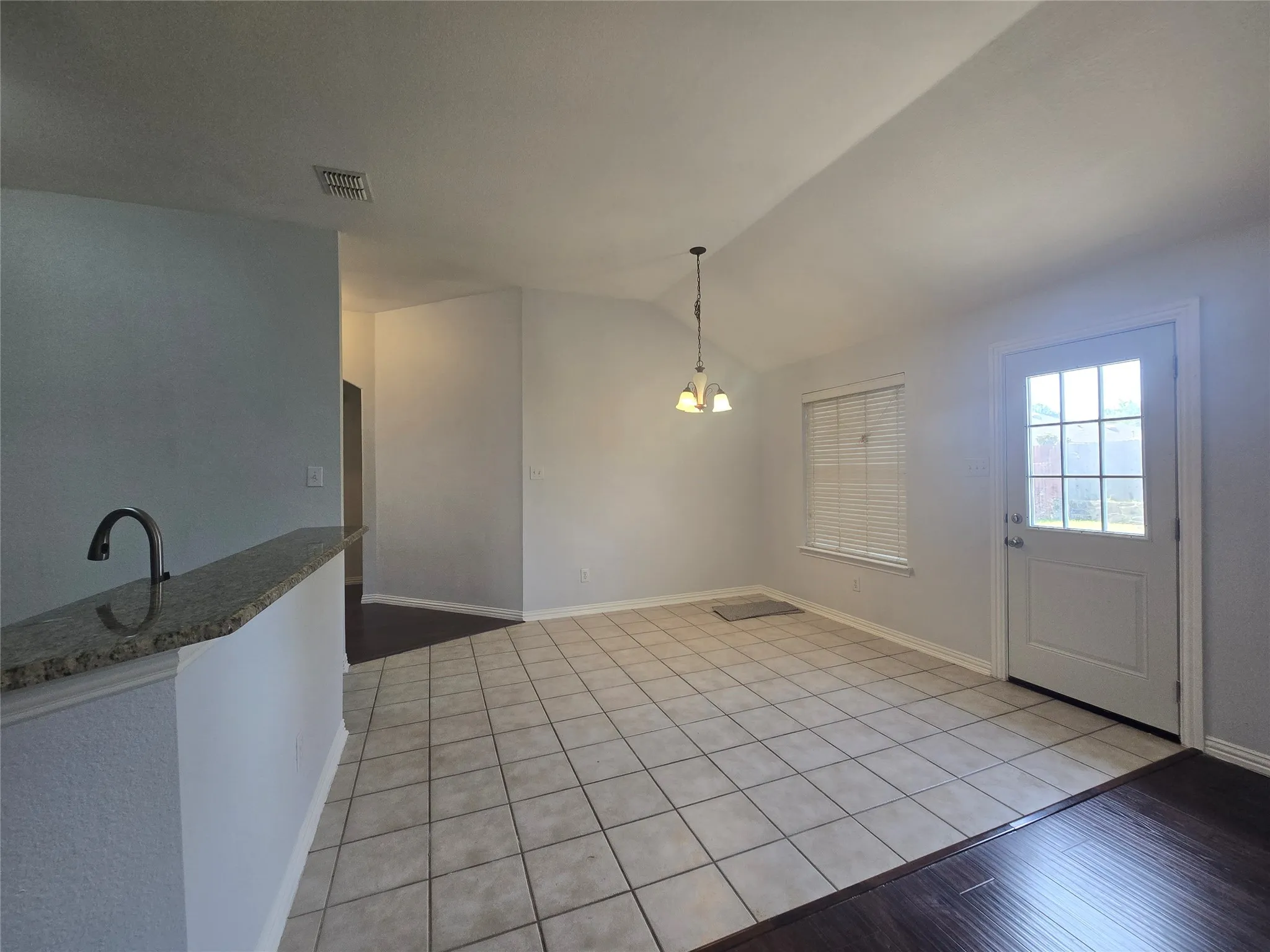 Single Family Residence For Rent in Collin County , 7617 Uvalde Way, Mc Kinney, Texas 75071, 4 Bedroom, 2 Bathroom, 2 Garage spaces, 2,456 Sqft, built in 2004, mls#21316556, Real Estate Agent in Mc Kinney, Homes For Rent in Collin county, Homes For Rent in Mc Kinney, Realtor in Mc Kinney Texas, Real Estate Brokerage Independent Realty Texas, Luminita Cordes Realtor