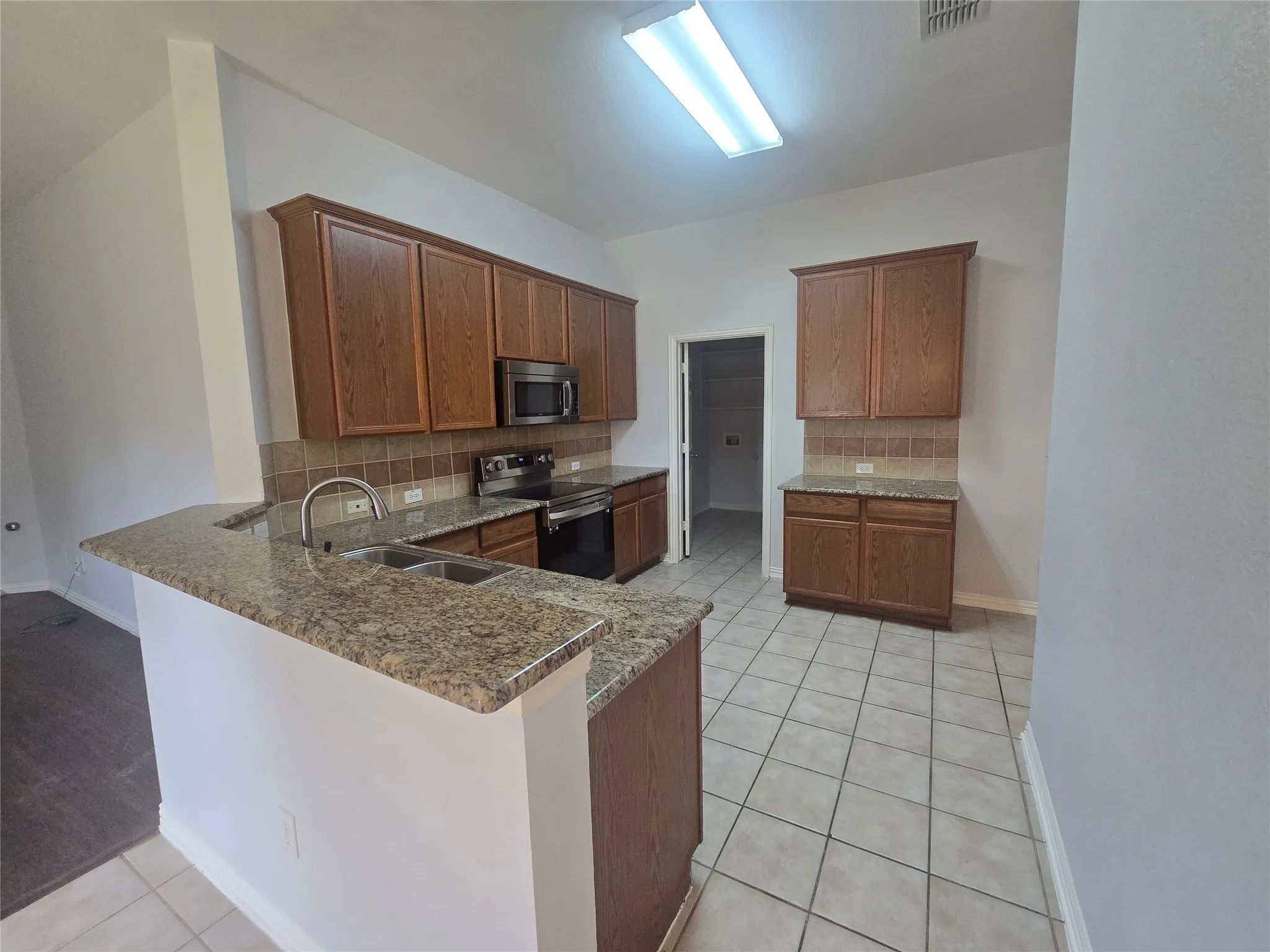 Single Family Residence For Rent in Collin County , 7617 Uvalde Way, Mc Kinney, Texas 75071, 4 Bedroom, 2 Bathroom, 2 Garage spaces, 2,456 Sqft, built in 2004, mls#21316556, Real Estate Agent in Mc Kinney, Homes For Rent in Collin county, Homes For Rent in Mc Kinney, Realtor in Mc Kinney Texas, Real Estate Brokerage Independent Realty Texas, Luminita Cordes Realtor