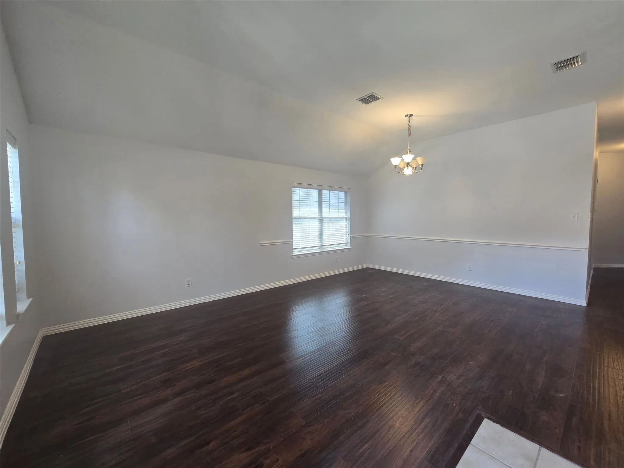 Single Family Residence For Rent in Collin County , 7617 Uvalde Way, Mc Kinney, Texas 75071, 4 Bedroom, 2 Bathroom, 2 Garage spaces, 2,456 Sqft, built in 2004, mls#21316556, Real Estate Agent in Mc Kinney, Homes For Rent in Collin county, Homes For Rent in Mc Kinney, Realtor in Mc Kinney Texas, Real Estate Brokerage Independent Realty Texas, Luminita Cordes Realtor