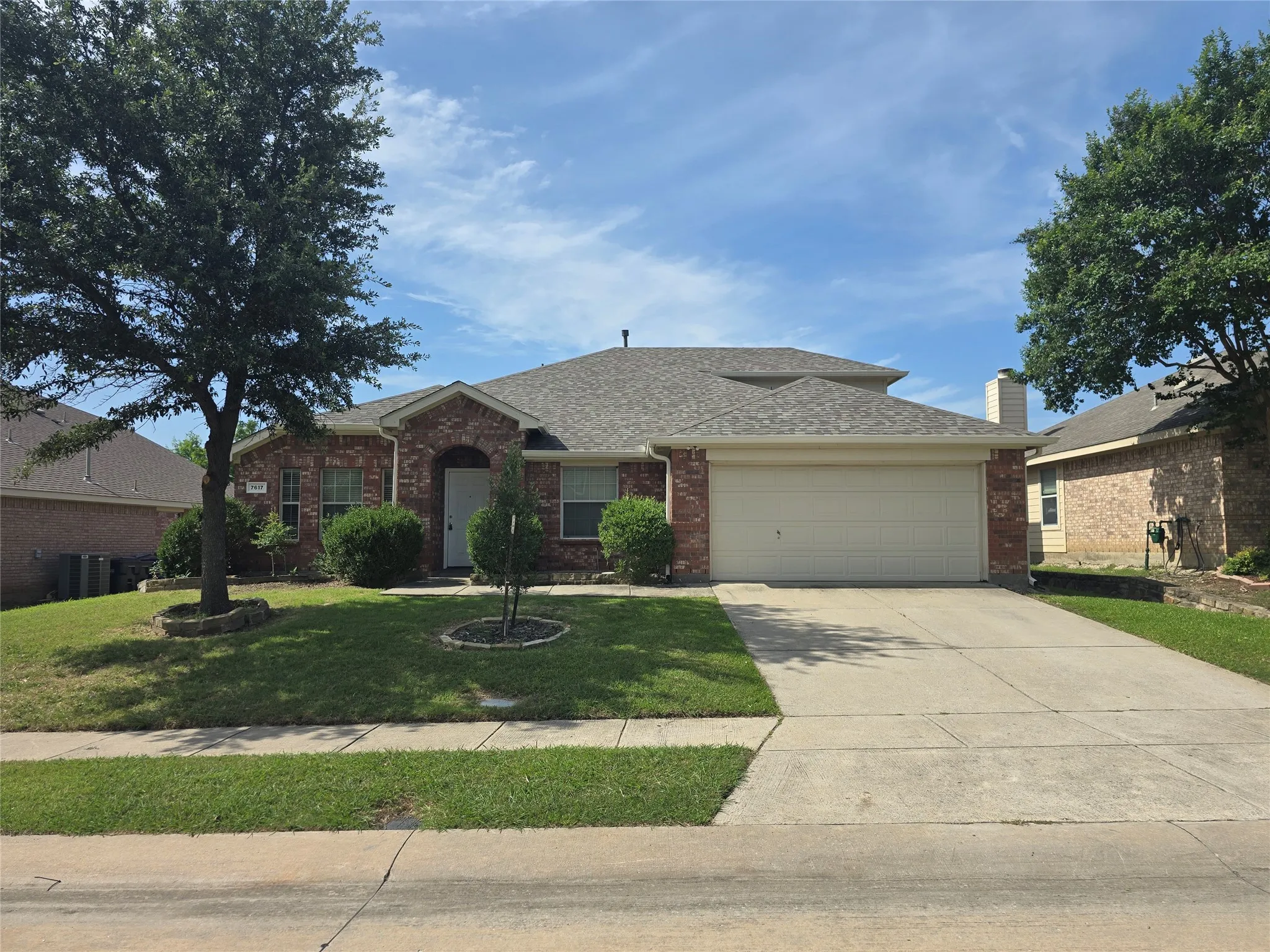 Single Family Residence For Rent in Collin County , 7617 Uvalde Way, Mc Kinney, Texas 75071, 4 Bedroom, 2 Bathroom, 2 Garage spaces, 2,456 Sqft, built in 2004, mls#21316556, Real Estate Agent in Mc Kinney, Homes For Rent in Collin county, Homes For Rent in Mc Kinney, Realtor in Mc Kinney Texas, Real Estate Brokerage Independent Realty Texas, Luminita Cordes Realtor
