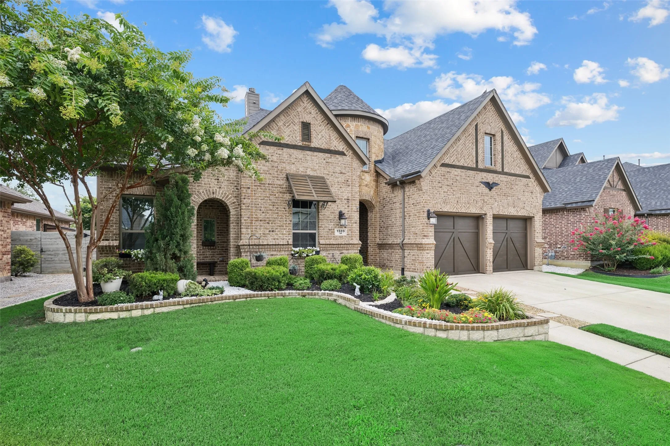 Single Family Residence For Sale in Denton County , 1509 9th Street, Argyle, Texas 76226, 4 Bedroom, 3 Bathroom, 2 Garage spaces, 2,585 Sqft, built in 2016, mls#21311750, Real Estate Agent in Argyle, Homes For Sale in Denton county, Homes For Sale in Argyle, Realtor in Argyle Texas, Real Estate Brokerage Independent Realty Texas, Luminita Cordes Realtor