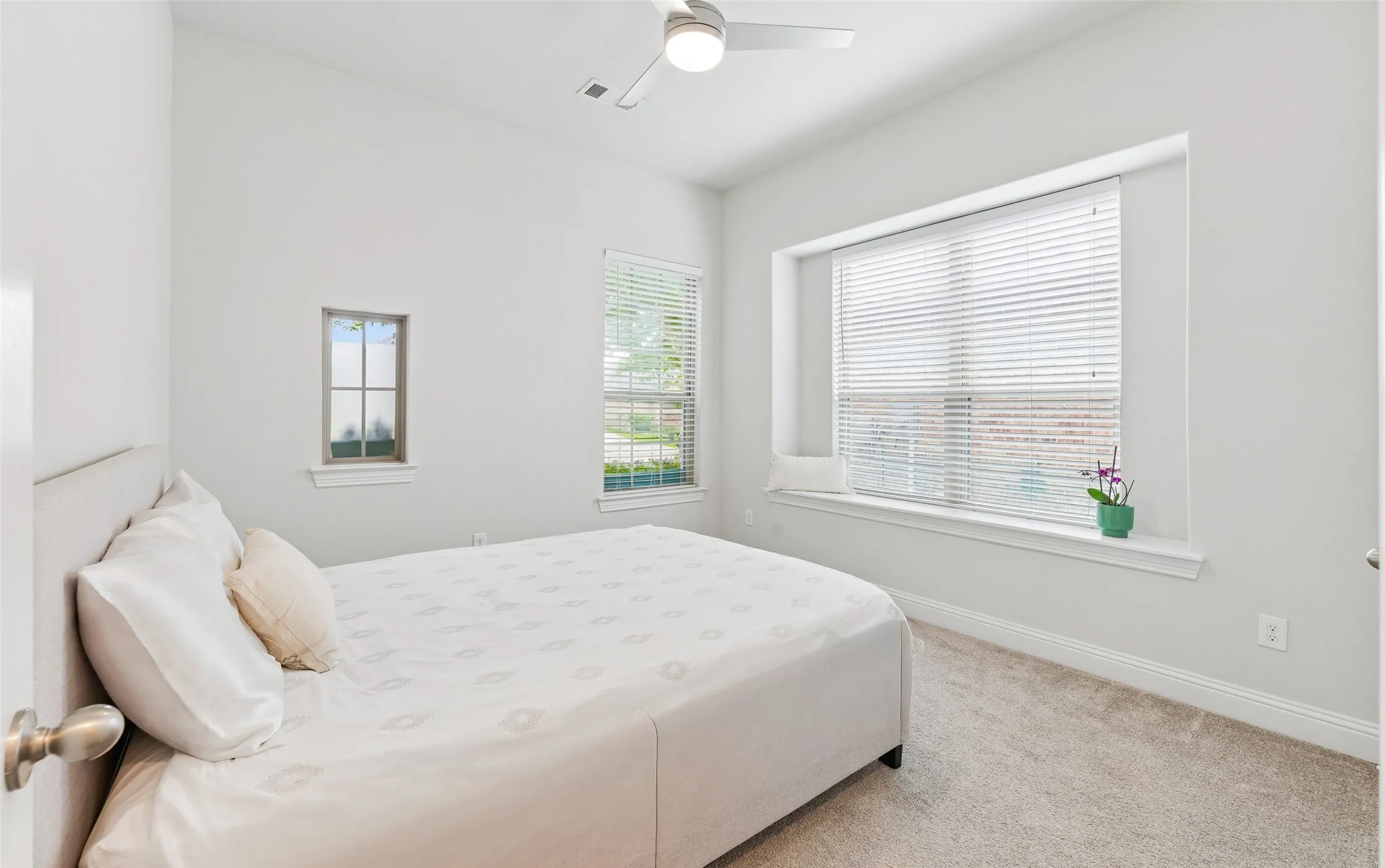 Single Family Residence For Sale in Denton County , 1509 9th Street, Argyle, Texas 76226, 4 Bedroom, 3 Bathroom, 2 Garage spaces, 2,585 Sqft, built in 2016, mls#21311750, Real Estate Agent in Argyle, Homes For Sale in Denton county, Homes For Sale in Argyle, Realtor in Argyle Texas, Real Estate Brokerage Independent Realty Texas, Luminita Cordes Realtor