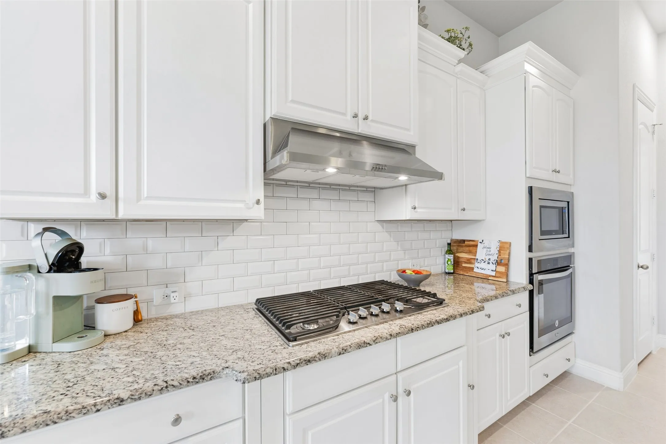 Single Family Residence For Sale in Denton County , 1509 9th Street, Argyle, Texas 76226, 4 Bedroom, 3 Bathroom, 2 Garage spaces, 2,585 Sqft, built in 2016, mls#21311750, Real Estate Agent in Argyle, Homes For Sale in Denton county, Homes For Sale in Argyle, Realtor in Argyle Texas, Real Estate Brokerage Independent Realty Texas, Luminita Cordes Realtor
