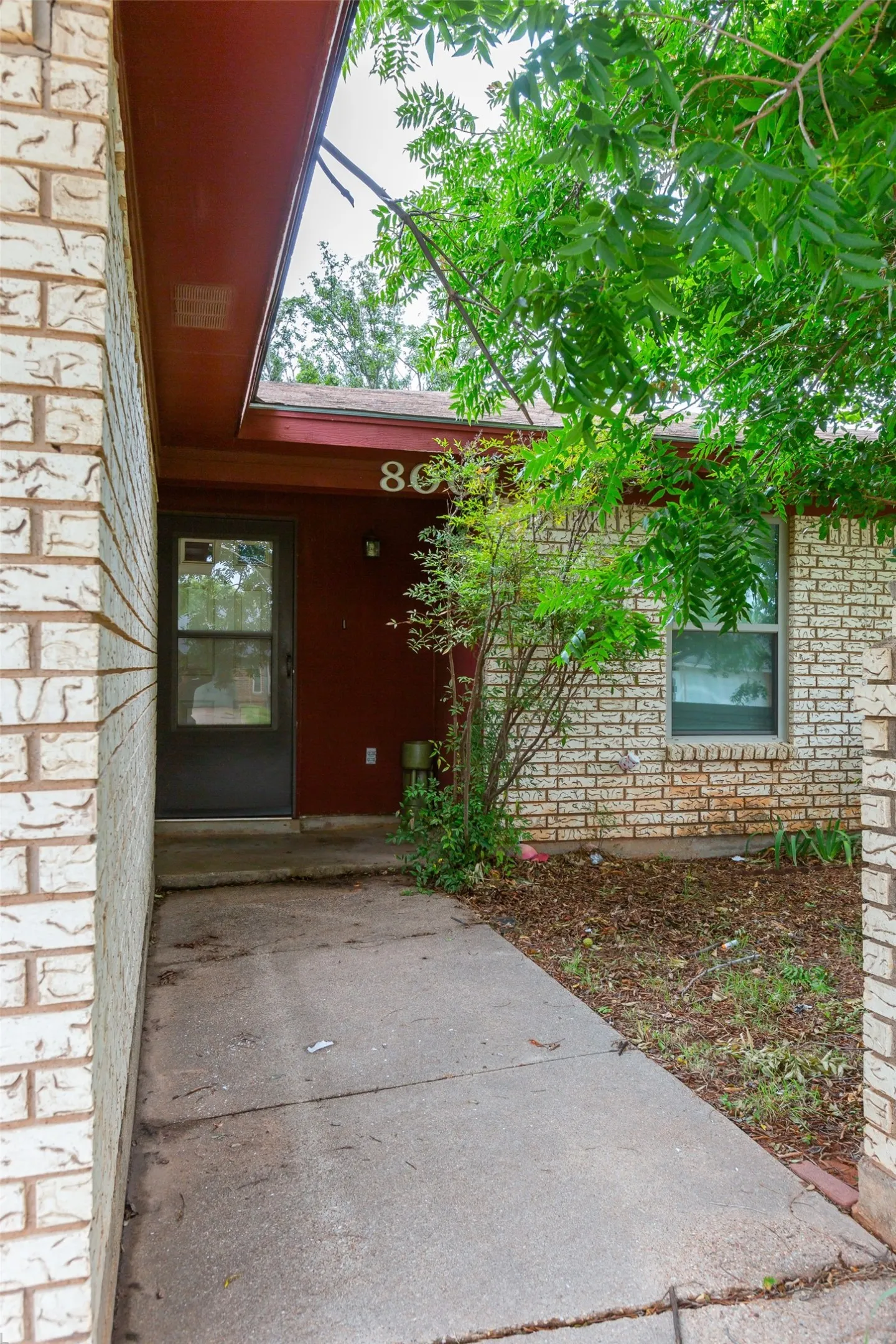 Single Family Residence For Sale in Taylor County , 8001 Weehunt Court, Abilene, Texas 79606, 3 Bedroom, 2 Bathroom, 2 Garage spaces, 1,618 Sqft, built in 1981, mls#21316573, Real Estate Agent in Abilene, Homes For Sale in Taylor county, Homes For Sale in Abilene, Realtor in Abilene Texas, Real Estate Brokerage Independent Realty Texas, Luminita Cordes Realtor