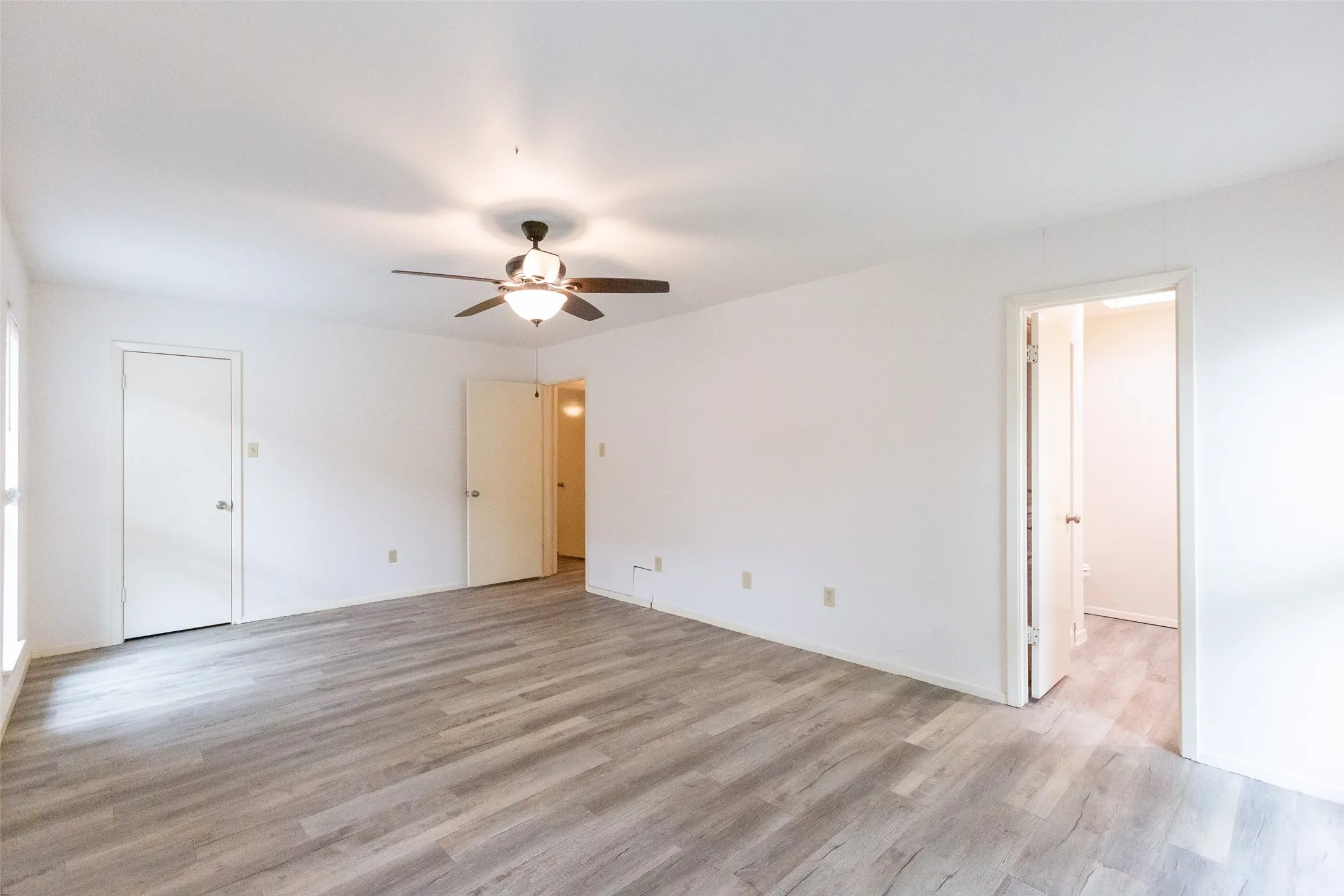 Single Family Residence For Sale in Taylor County , 8001 Weehunt Court, Abilene, Texas 79606, 3 Bedroom, 2 Bathroom, 2 Garage spaces, 1,618 Sqft, built in 1981, mls#21316573, Real Estate Agent in Abilene, Homes For Sale in Taylor county, Homes For Sale in Abilene, Realtor in Abilene Texas, Real Estate Brokerage Independent Realty Texas, Luminita Cordes Realtor