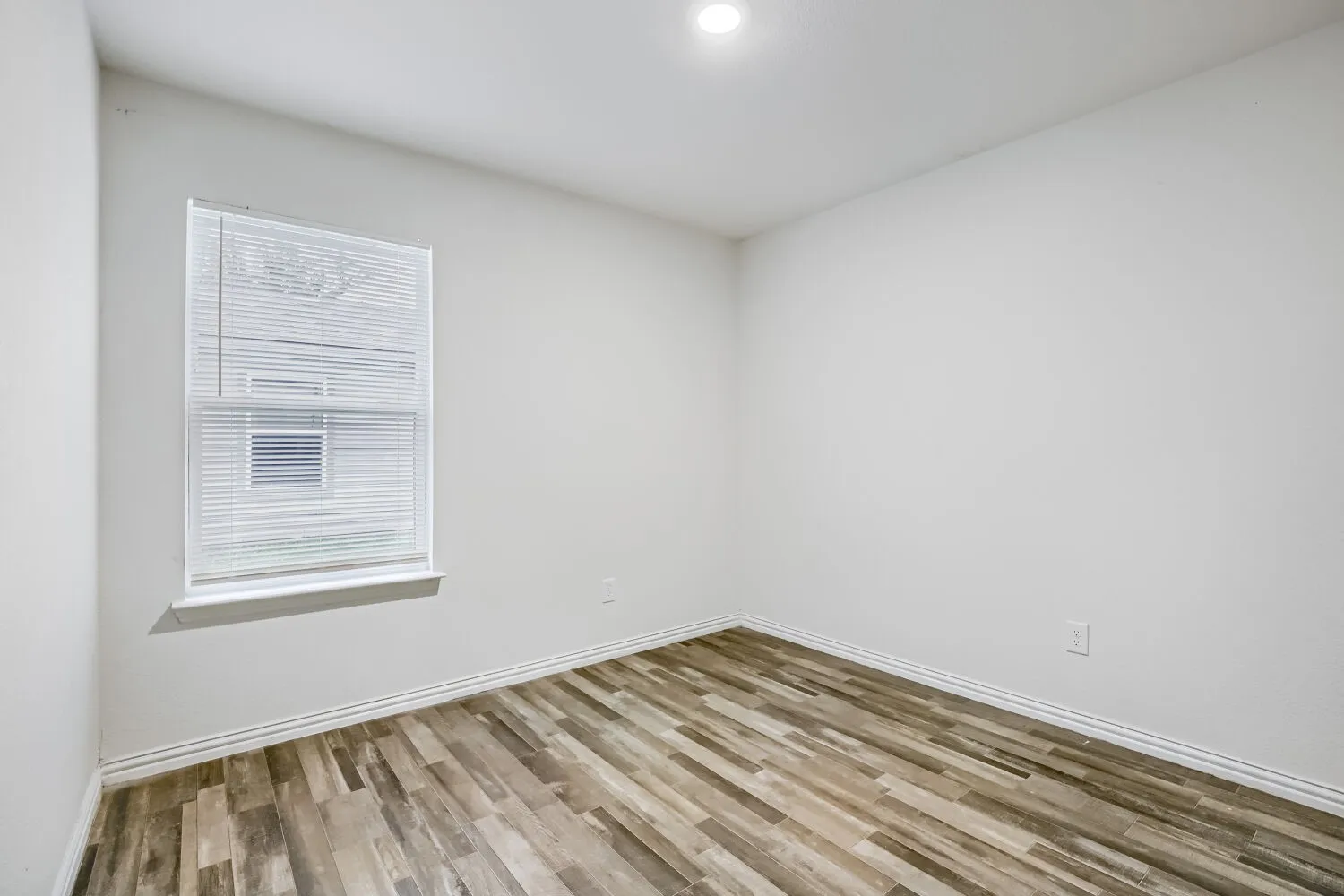 Single Family Residence For Sale in Mc Lennan County , 544 Lenox Street, Waco, Texas 76704, 3 Bedroom, 2 Bathroom, Garage spaces, 1,109 Sqft, built in 2022, mls#21316574, Real Estate Agent in Waco, Homes For Sale in Mc Lennan county, Homes For Sale in Waco, Realtor in Waco Texas, Real Estate Brokerage Independent Realty Texas, Luminita Cordes Realtor