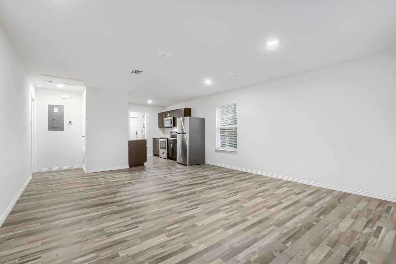 Single Family Residence For Sale in Mc Lennan County , 544 Lenox Street, Waco, Texas 76704, 3 Bedroom, 2 Bathroom, Garage spaces, 1,109 Sqft, built in 2022, mls#21316574, Real Estate Agent in Waco, Homes For Sale in Mc Lennan county, Homes For Sale in Waco, Realtor in Waco Texas, Real Estate Brokerage Independent Realty Texas, Luminita Cordes Realtor
