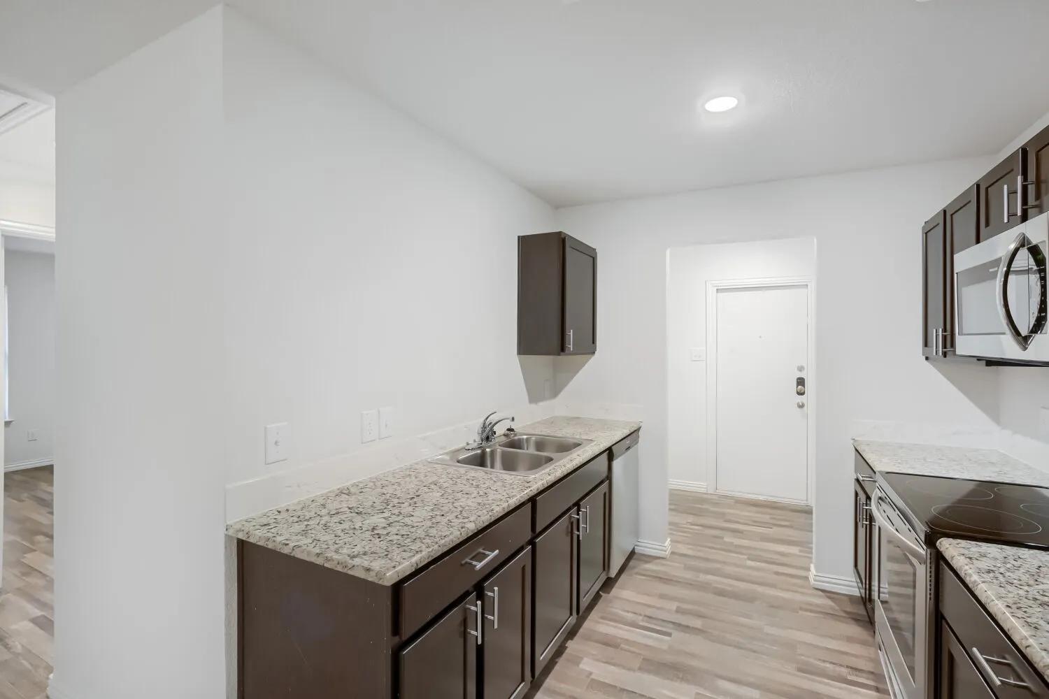 Single Family Residence For Sale in Mc Lennan County , 544 Lenox Street, Waco, Texas 76704, 3 Bedroom, 2 Bathroom, Garage spaces, 1,109 Sqft, built in 2022, mls#21316574, Real Estate Agent in Waco, Homes For Sale in Mc Lennan county, Homes For Sale in Waco, Realtor in Waco Texas, Real Estate Brokerage Independent Realty Texas, Luminita Cordes Realtor