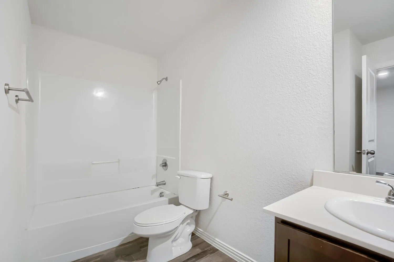 Single Family Residence For Sale in Mc Lennan County , 544 Lenox Street, Waco, Texas 76704, 3 Bedroom, 2 Bathroom, Garage spaces, 1,109 Sqft, built in 2022, mls#21316574, Real Estate Agent in Waco, Homes For Sale in Mc Lennan county, Homes For Sale in Waco, Realtor in Waco Texas, Real Estate Brokerage Independent Realty Texas, Luminita Cordes Realtor
