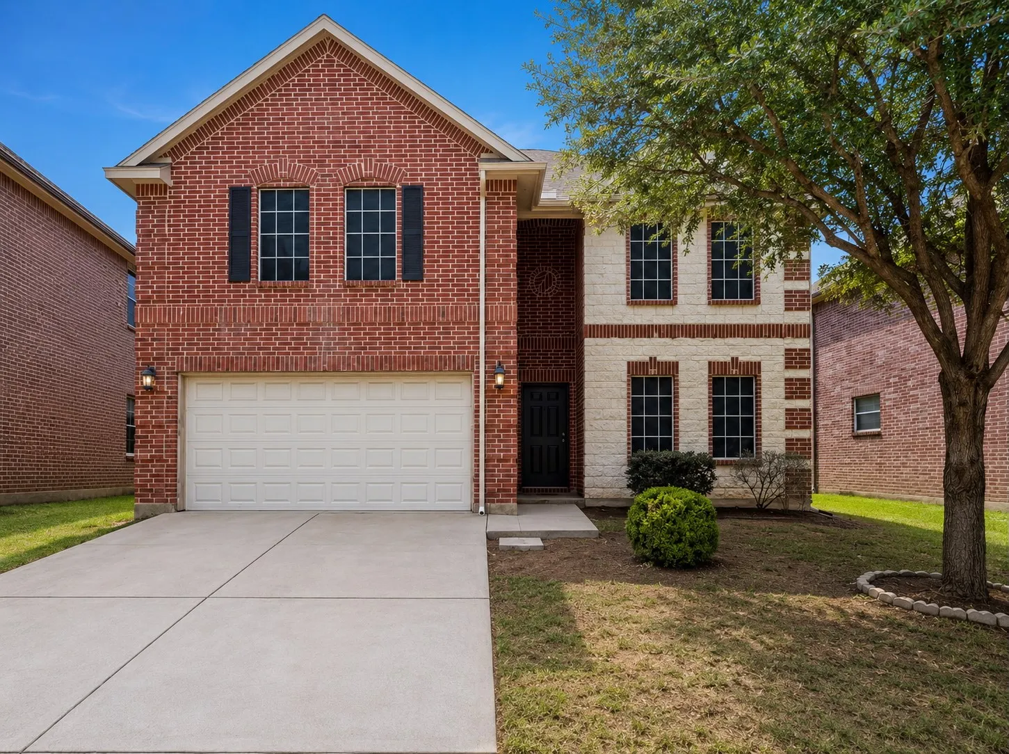 Single Family Residence For Sale in Denton County , 4709 Dogwood Drive, Denton, Texas 76208, 5 Bedroom, 3 Bathroom, 2 Garage spaces, 2,932 Sqft, built in 2007, mls#21316039, Real Estate Agent in Denton, Homes For Sale in Denton county, Homes For Sale in Denton, Realtor in Denton Texas, Real Estate Brokerage Independent Realty Texas, Luminita Cordes Realtor