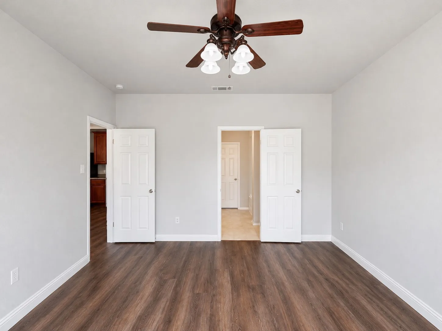 Single Family Residence For Sale in Denton County , 4709 Dogwood Drive, Denton, Texas 76208, 5 Bedroom, 3 Bathroom, 2 Garage spaces, 2,932 Sqft, built in 2007, mls#21316039, Real Estate Agent in Denton, Homes For Sale in Denton county, Homes For Sale in Denton, Realtor in Denton Texas, Real Estate Brokerage Independent Realty Texas, Luminita Cordes Realtor