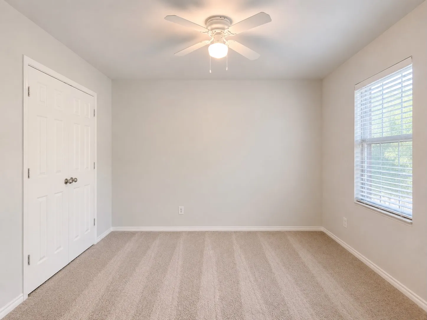 Single Family Residence For Sale in Denton County , 4709 Dogwood Drive, Denton, Texas 76208, 5 Bedroom, 3 Bathroom, 2 Garage spaces, 2,932 Sqft, built in 2007, mls#21316039, Real Estate Agent in Denton, Homes For Sale in Denton county, Homes For Sale in Denton, Realtor in Denton Texas, Real Estate Brokerage Independent Realty Texas, Luminita Cordes Realtor