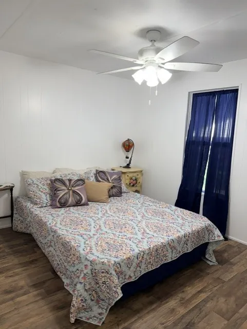 Mobile Home For Sale in Montague County , 168 Catfish Trail, Bowie, Texas 76230, 3 Bedroom, 2 Bathroom, Garage spaces, 1,312 Sqft, built in 1983, mls#21316592, Real Estate Agent in Bowie, Homes For Sale in Montague county, Homes For Sale in Bowie, Realtor in Bowie Texas, Real Estate Brokerage Independent Realty Texas, Luminita Cordes Realtor