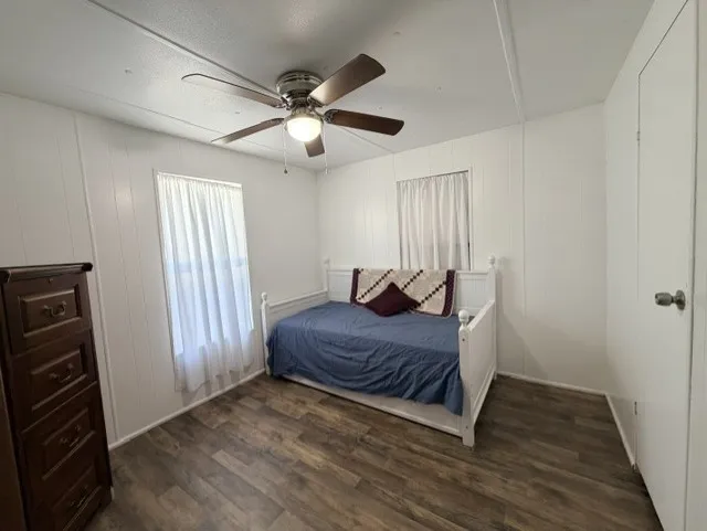 Mobile Home For Sale in Montague County , 168 Catfish Trail, Bowie, Texas 76230, 3 Bedroom, 2 Bathroom, Garage spaces, 1,312 Sqft, built in 1983, mls#21316592, Real Estate Agent in Bowie, Homes For Sale in Montague county, Homes For Sale in Bowie, Realtor in Bowie Texas, Real Estate Brokerage Independent Realty Texas, Luminita Cordes Realtor