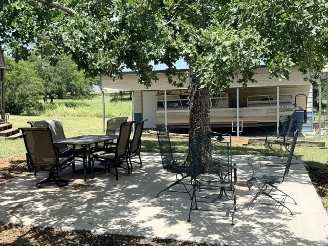 Mobile Home For Sale in Montague County , 168 Catfish Trail, Bowie, Texas 76230, 3 Bedroom, 2 Bathroom, Garage spaces, 1,312 Sqft, built in 1983, mls#21316592, Real Estate Agent in Bowie, Homes For Sale in Montague county, Homes For Sale in Bowie, Realtor in Bowie Texas, Real Estate Brokerage Independent Realty Texas, Luminita Cordes Realtor