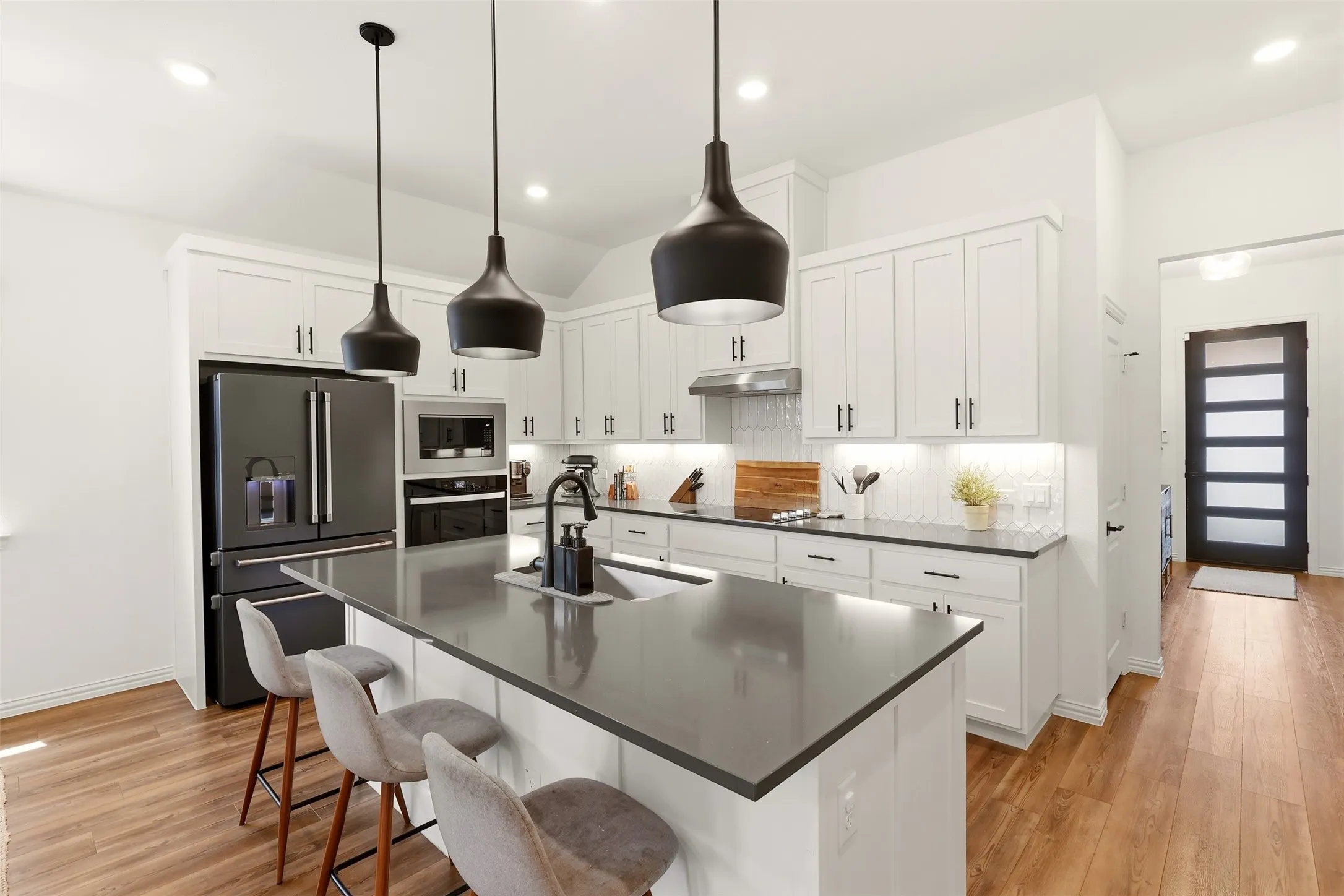 Single Family Residence For Rent in Collin County , 721 Declaration Drive, Princeton, Texas 75407, 4 Bedroom, 3 Bathroom, 2 Garage spaces, 2,264 Sqft, built in 2023, mls#21316071, Real Estate Agent in Princeton, Homes For Rent in Collin county, Homes For Rent in Princeton, Realtor in Princeton Texas, Real Estate Brokerage Independent Realty Texas, Luminita Cordes Realtor