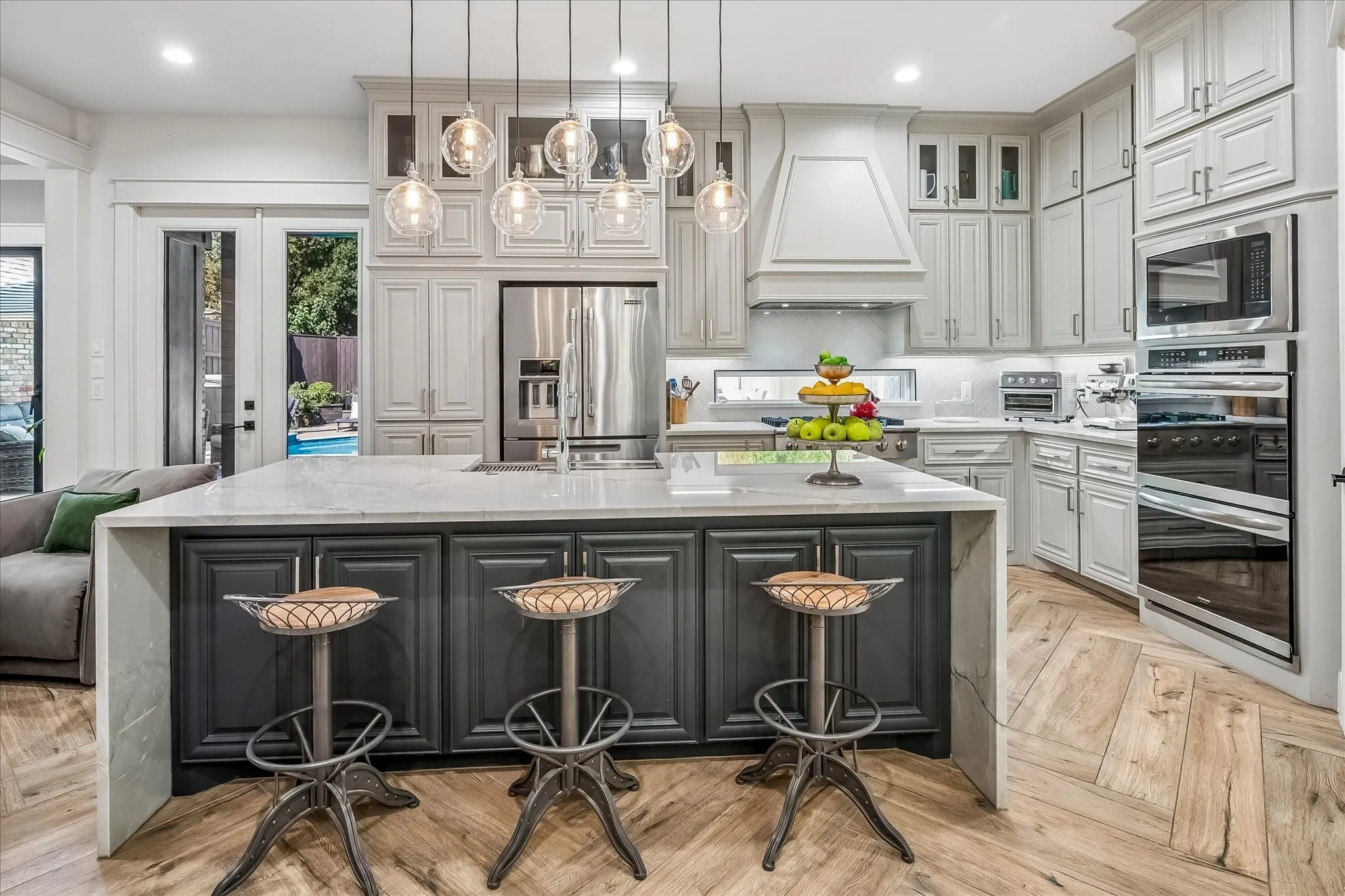 Single Family Residence For Sale in Dallas County , 2121 Clearspring Drive S, Irving, Texas 75063, 5 Bedroom, 4 Bathroom, 3 Garage spaces, 3,412 Sqft, built in 1986, mls#21316478, Real Estate Agent in Irving, Homes For Sale in Dallas county, Homes For Sale in Irving, Realtor in Irving Texas, Real Estate Brokerage Independent Realty Texas, Luminita Cordes Realtor