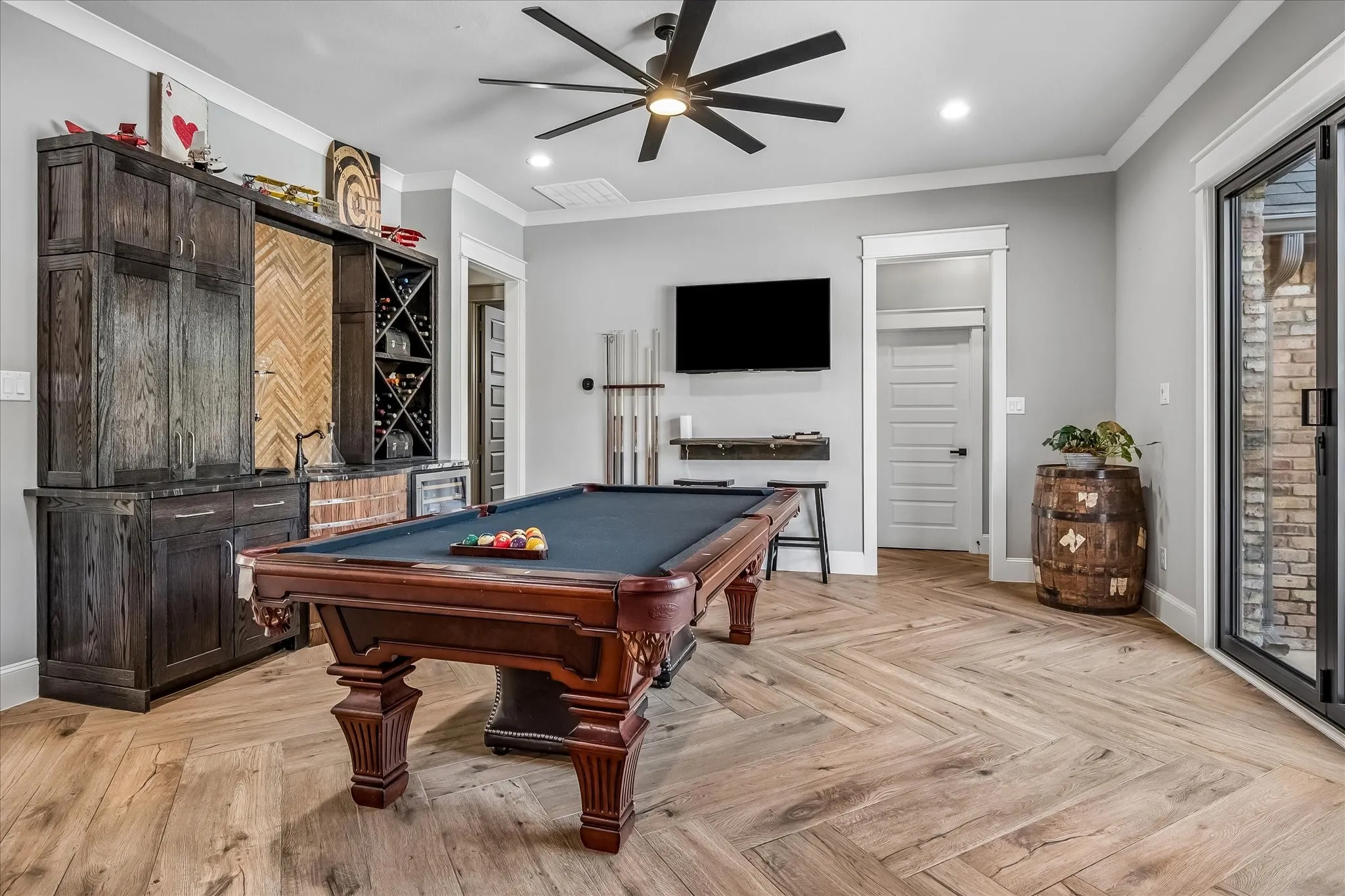 Single Family Residence For Sale in Dallas County , 2121 Clearspring Drive S, Irving, Texas 75063, 5 Bedroom, 4 Bathroom, 3 Garage spaces, 3,412 Sqft, built in 1986, mls#21316478, Real Estate Agent in Irving, Homes For Sale in Dallas county, Homes For Sale in Irving, Realtor in Irving Texas, Real Estate Brokerage Independent Realty Texas, Luminita Cordes Realtor