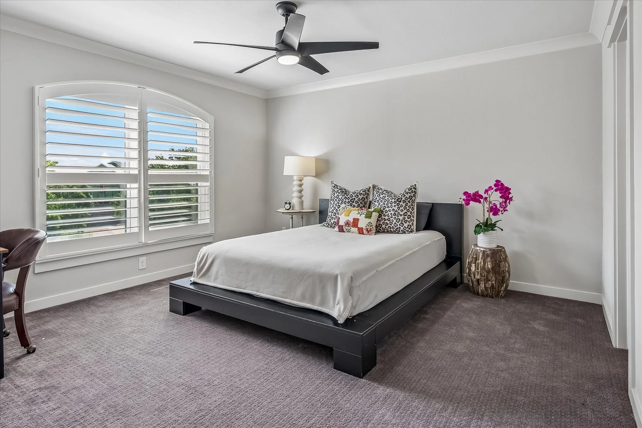 Single Family Residence For Sale in Dallas County , 2121 Clearspring Drive S, Irving, Texas 75063, 5 Bedroom, 4 Bathroom, 3 Garage spaces, 3,412 Sqft, built in 1986, mls#21316478, Real Estate Agent in Irving, Homes For Sale in Dallas county, Homes For Sale in Irving, Realtor in Irving Texas, Real Estate Brokerage Independent Realty Texas, Luminita Cordes Realtor