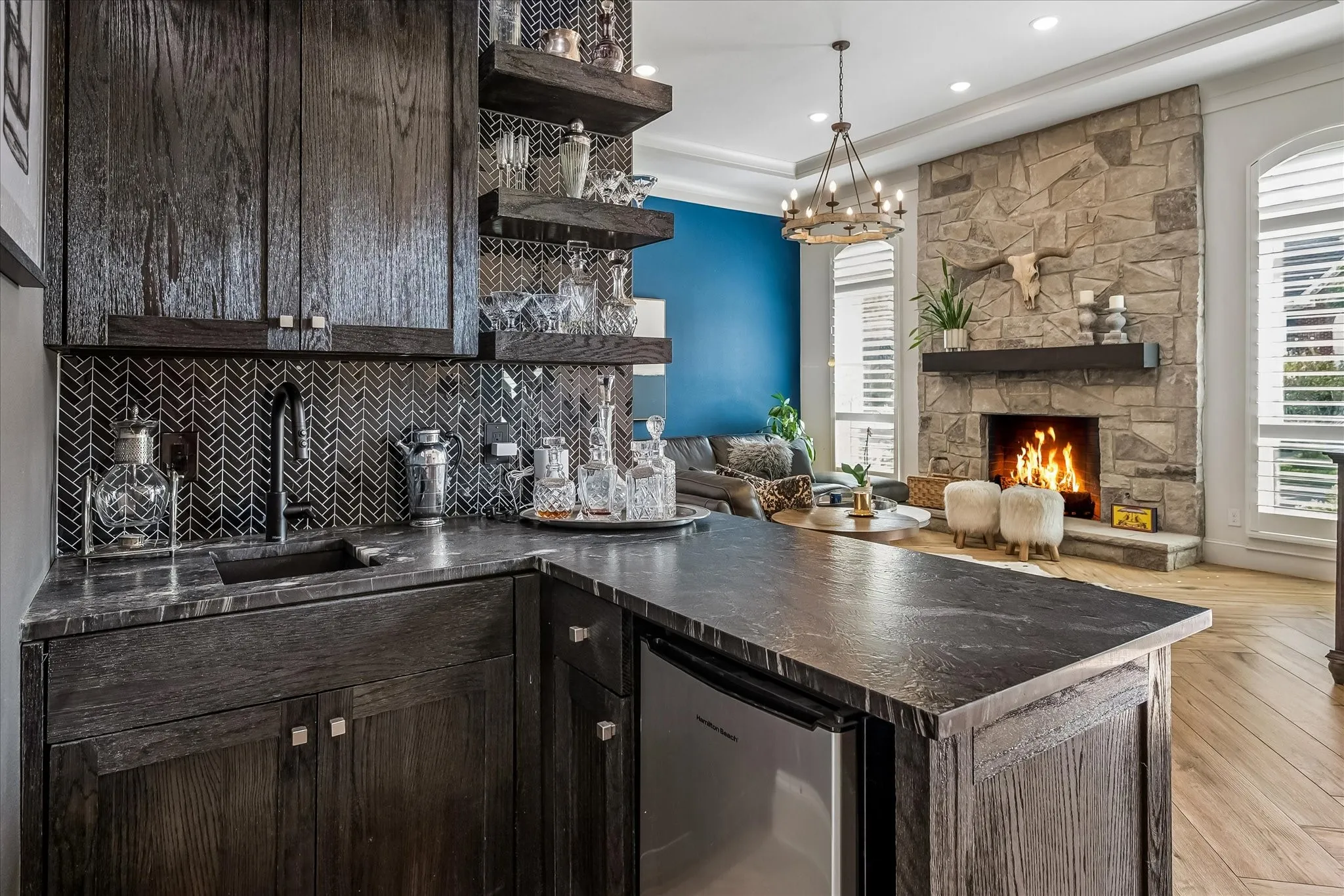 Single Family Residence For Sale in Dallas County , 2121 Clearspring Drive S, Irving, Texas 75063, 5 Bedroom, 4 Bathroom, 3 Garage spaces, 3,412 Sqft, built in 1986, mls#21316478, Real Estate Agent in Irving, Homes For Sale in Dallas county, Homes For Sale in Irving, Realtor in Irving Texas, Real Estate Brokerage Independent Realty Texas, Luminita Cordes Realtor