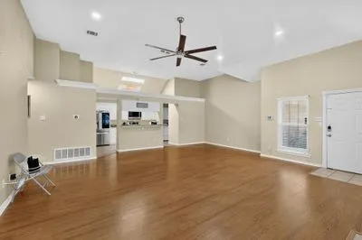 Single Family Residence For Sale in Dallas County , 1157 Meadow Park Lane, Grand Prairie, Texas 75052, 3 Bedroom, 2 Bathroom, 2 Garage spaces, 1,541 Sqft, built in 1985, mls#21316611, Real Estate Agent in Grand Prairie, Homes For Sale in Dallas county, Homes For Sale in Grand Prairie, Realtor in Grand Prairie Texas, Real Estate Brokerage Independent Realty Texas, Luminita Cordes Realtor
