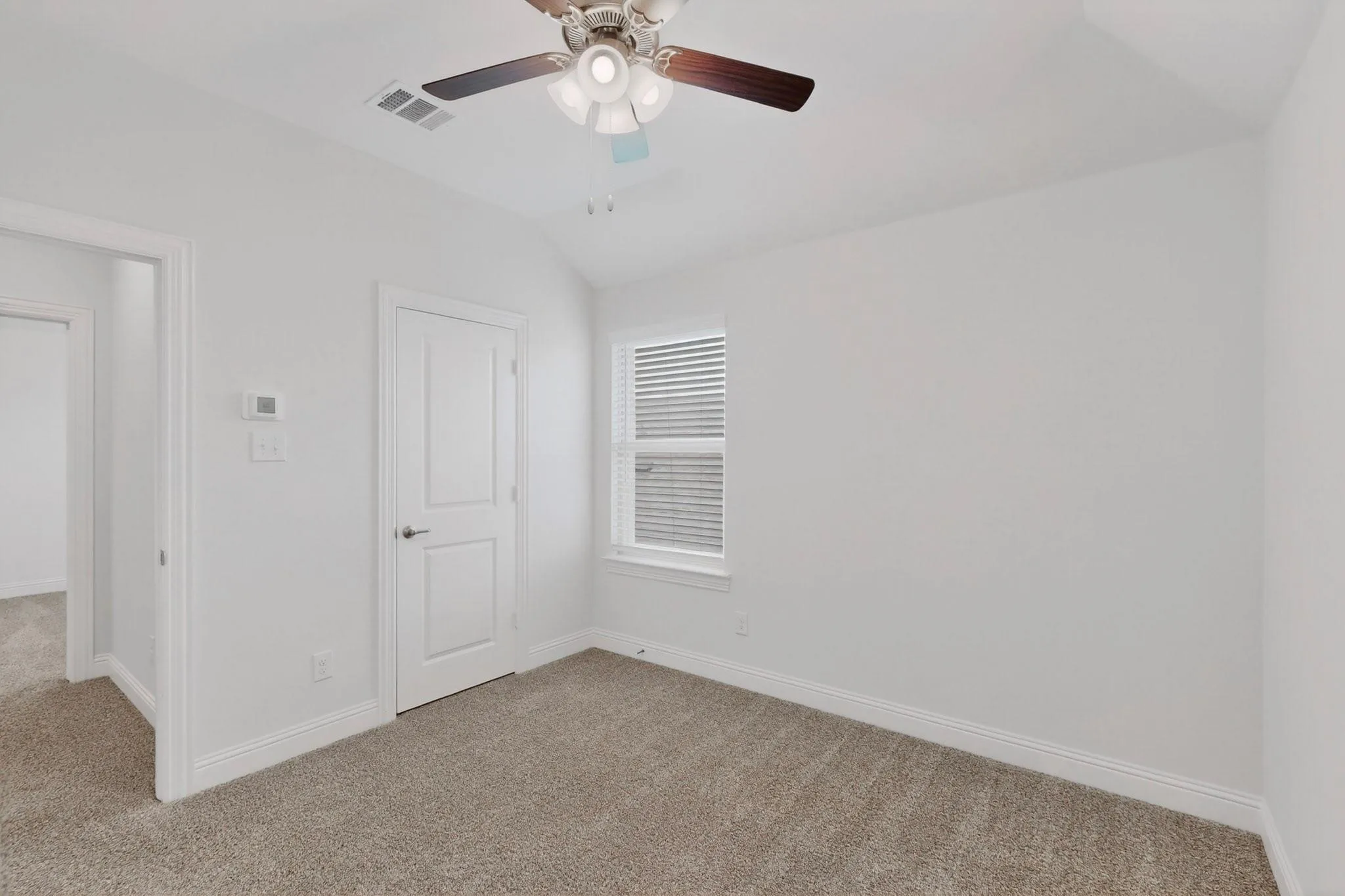 Single Family Residence For Sale in Denton County , 7113 Dandelion Drive, Little Elm, Texas 76227, 4 Bedroom, 3 Bathroom, 2 Garage spaces, 2,394 Sqft, built in 2020, mls#21316613, Real Estate Agent in Little Elm, Homes For Sale in Denton county, Homes For Sale in Little Elm, Realtor in Little Elm Texas, Real Estate Brokerage Independent Realty Texas, Luminita Cordes Realtor