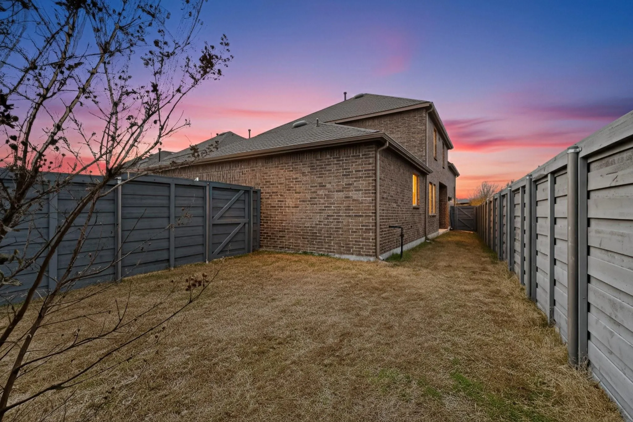 Single Family Residence For Sale in Denton County , 7113 Dandelion Drive, Little Elm, Texas 76227, 4 Bedroom, 3 Bathroom, 2 Garage spaces, 2,394 Sqft, built in 2020, mls#21316613, Real Estate Agent in Little Elm, Homes For Sale in Denton county, Homes For Sale in Little Elm, Realtor in Little Elm Texas, Real Estate Brokerage Independent Realty Texas, Luminita Cordes Realtor