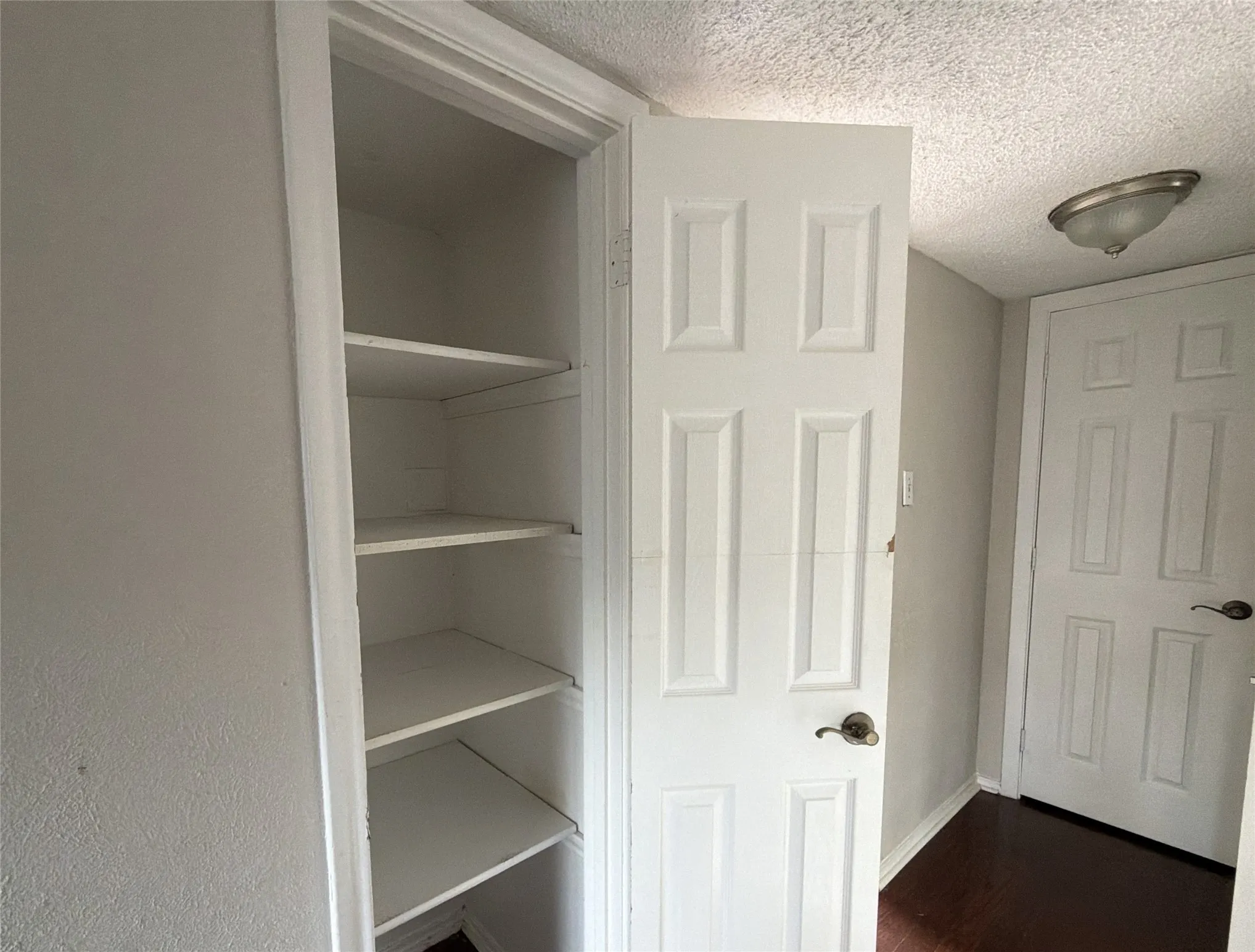 Single Family Residence For Sale in Dallas County , 7791 Los Gatos Drive, Dallas, Texas 75232, 4 Bedroom, 2 Bathroom, Garage spaces, 2,092 Sqft, built in 1975, mls#21316493, Real Estate Agent in Dallas, Homes For Sale in Dallas county, Homes For Sale in Dallas, Realtor in Dallas Texas, Real Estate Brokerage Independent Realty Texas, Luminita Cordes Realtor
