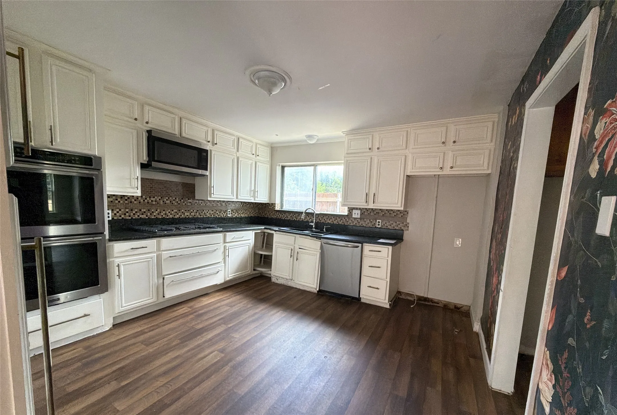 Single Family Residence For Sale in Dallas County , 7791 Los Gatos Drive, Dallas, Texas 75232, 4 Bedroom, 2 Bathroom, Garage spaces, 2,092 Sqft, built in 1975, mls#21316493, Real Estate Agent in Dallas, Homes For Sale in Dallas county, Homes For Sale in Dallas, Realtor in Dallas Texas, Real Estate Brokerage Independent Realty Texas, Luminita Cordes Realtor