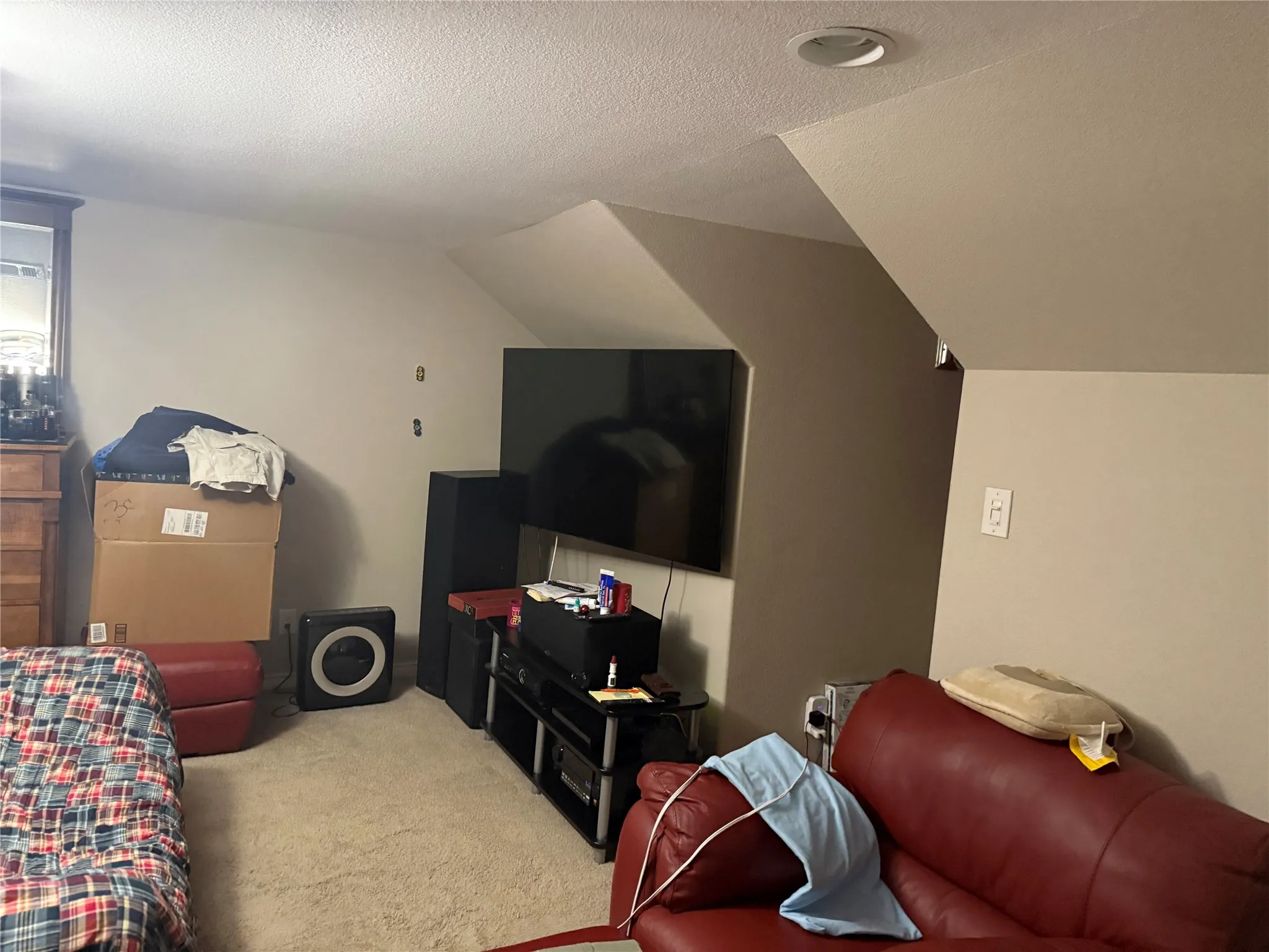 Single Family Residence For Sale in Dallas County , 2904 Bridal Wreath Lane, Dallas, Texas 75233, 4 Bedrooms, 4 Bathrooms, 2 Garage spaces, 2,598 Sqft, built in 1970, Price $279,000, mls#21316549, Real Estate Agent in Dallas, Homes For Sale in Dallas county, Homes For Sale in Dallas, Realtor in Dallas Texas, Real Estate Brokerage Independent Realty Texas, Luminita Cordes Realtor