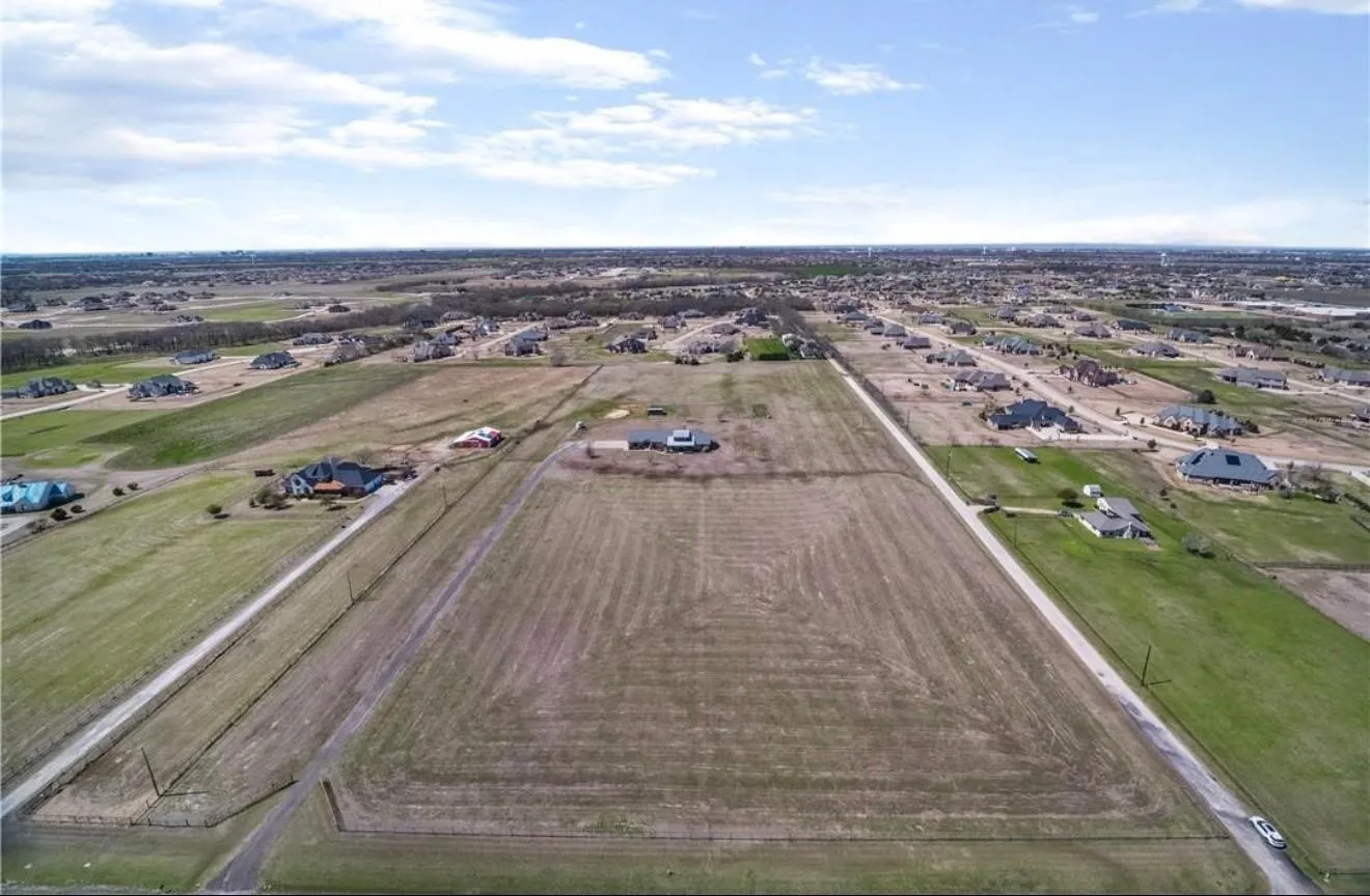Improved Land For Sale in Collin County , 720 Stinson Road, Lucas, Texas 75002, 0, 0, Garage spaces, 0 Sqft, built in 2001, mls#21316662, Real Estate Agent in Lucas, Homes For Sale in Collin county, Homes For Sale in Lucas, Realtor in Lucas Texas, Real Estate Brokerage Independent Realty Texas, Luminita Cordes Realtor