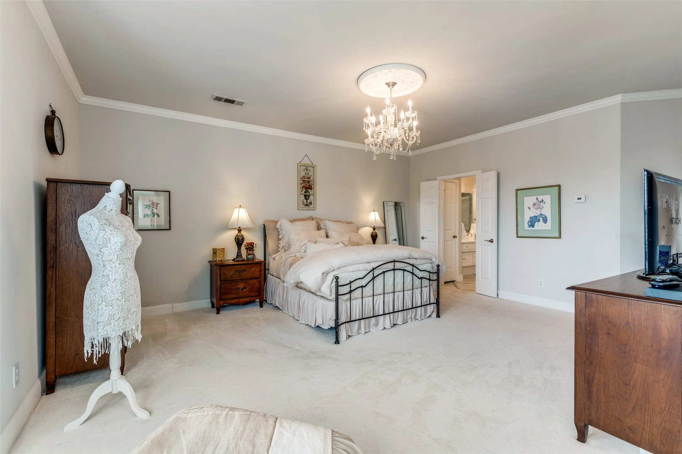 Single Family Residence For Sale in Collin County , 1410 Lakewood Drive, Mc Kinney, Texas 75072, 3 Bedroom, 3 Bathroom, 2 Garage spaces, 2,922 Sqft, built in 1988, mls#21136557, Real Estate Agent in Mc Kinney, Homes For Sale in Collin county, Homes For Sale in Mc Kinney, Realtor in Mc Kinney Texas, Real Estate Brokerage Independent Realty Texas, Luminita Cordes Realtor