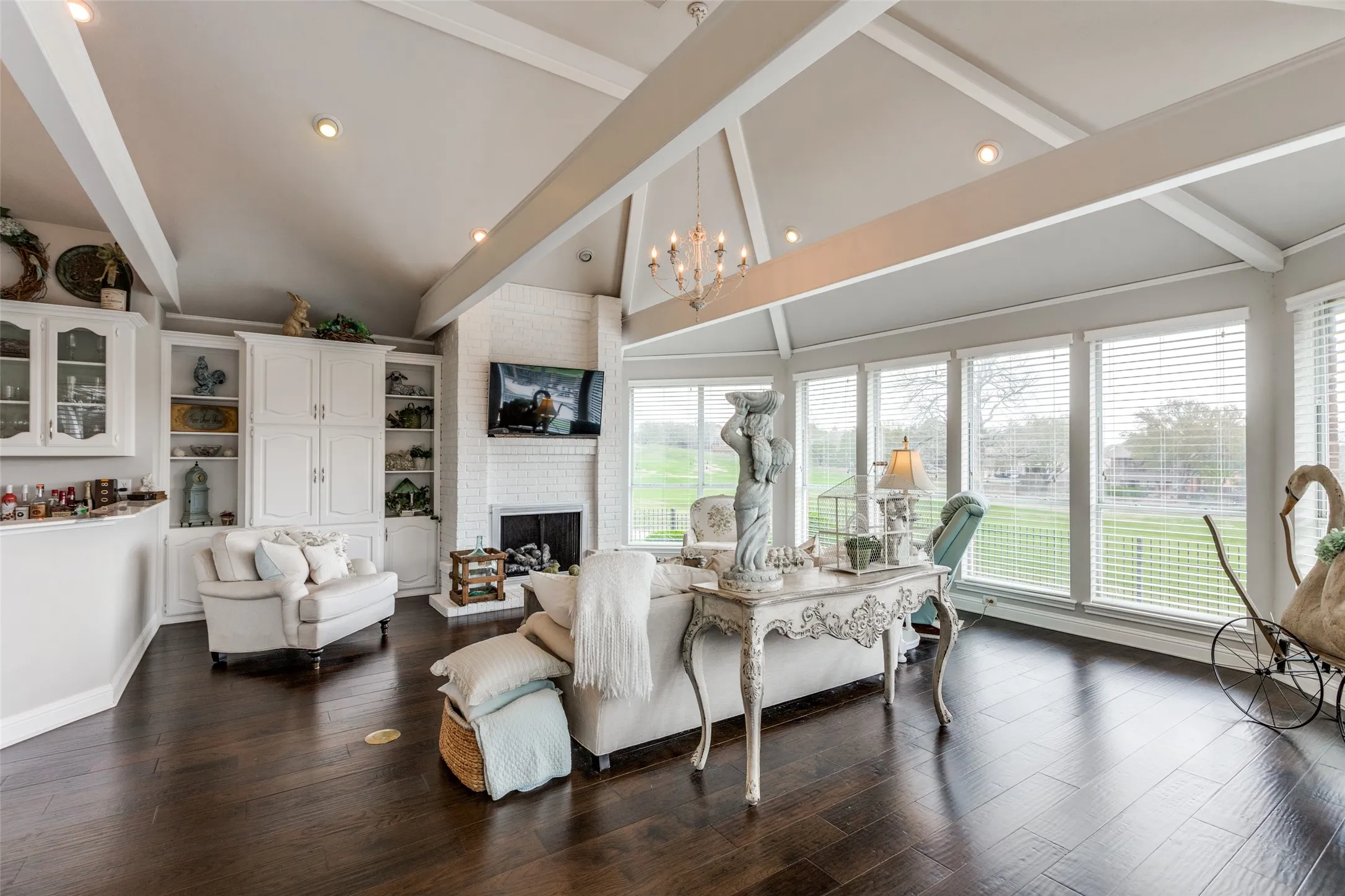 Stunning great room