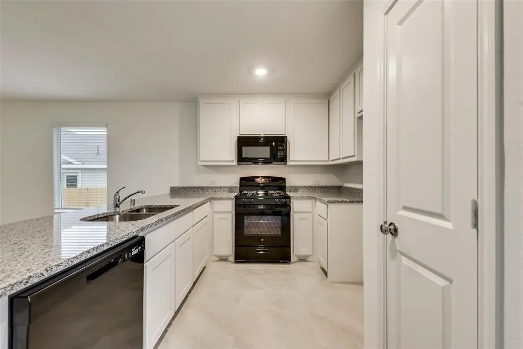 Single Family Residence For Rent in Tarrant County , 9724 Skyhawk Avenue, Fort Worth, Texas 76179, 3 Bedroom, 2 Bathroom, 2 Garage spaces, 1,411 Sqft, built in 2024, mls#21316681, Real Estate Agent in Fort Worth, Homes For Rent in Tarrant county, Homes For Rent in Fort Worth, Realtor in Fort Worth Texas, Real Estate Brokerage Independent Realty Texas, Luminita Cordes Realtor